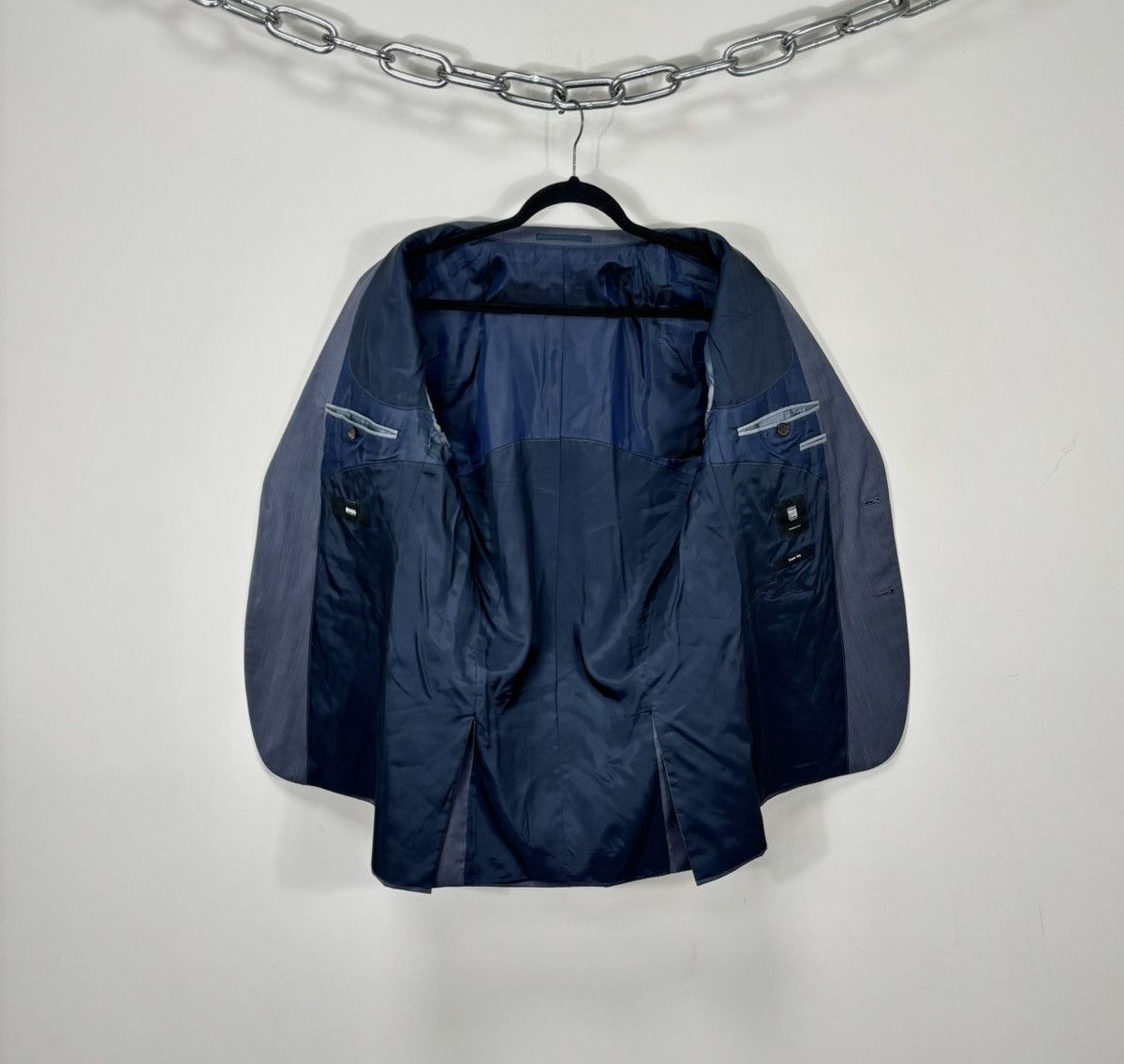 Hugo Boss Hugo Boss Men’s 2-Pieces Classic Formal Wool Suit Size 40R - 3 Thumbnail