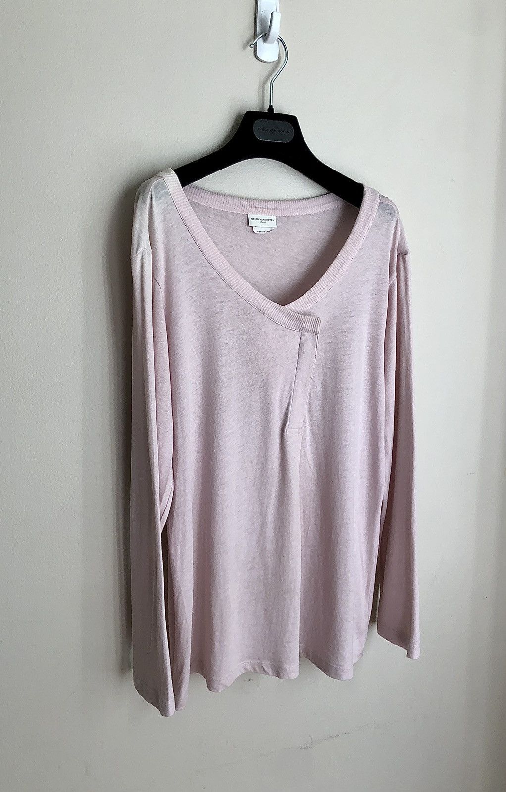 Dries Van Noten Dries Van Noten Vintage Pink Hidden Button Henley Size US S / EU 44-46 / 1 - 8 Thumbnail