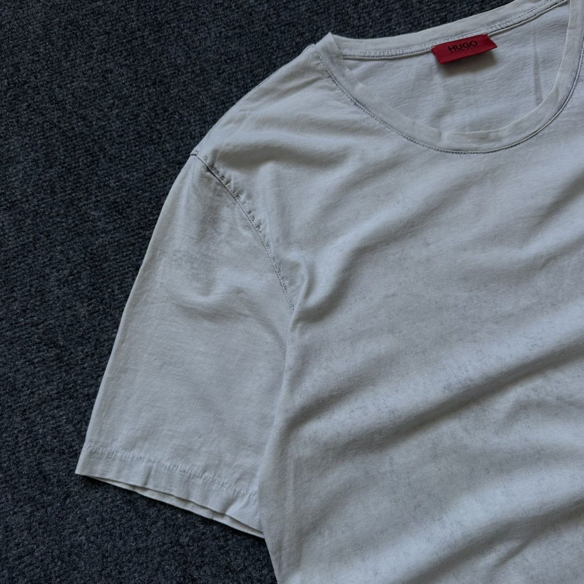 Hugo Boss Luxury Hugo Boss T-shirts Custom Hand Made Size XL Y2K 00s Size US XL / EU 56 / 4 - 11 Thumbnail