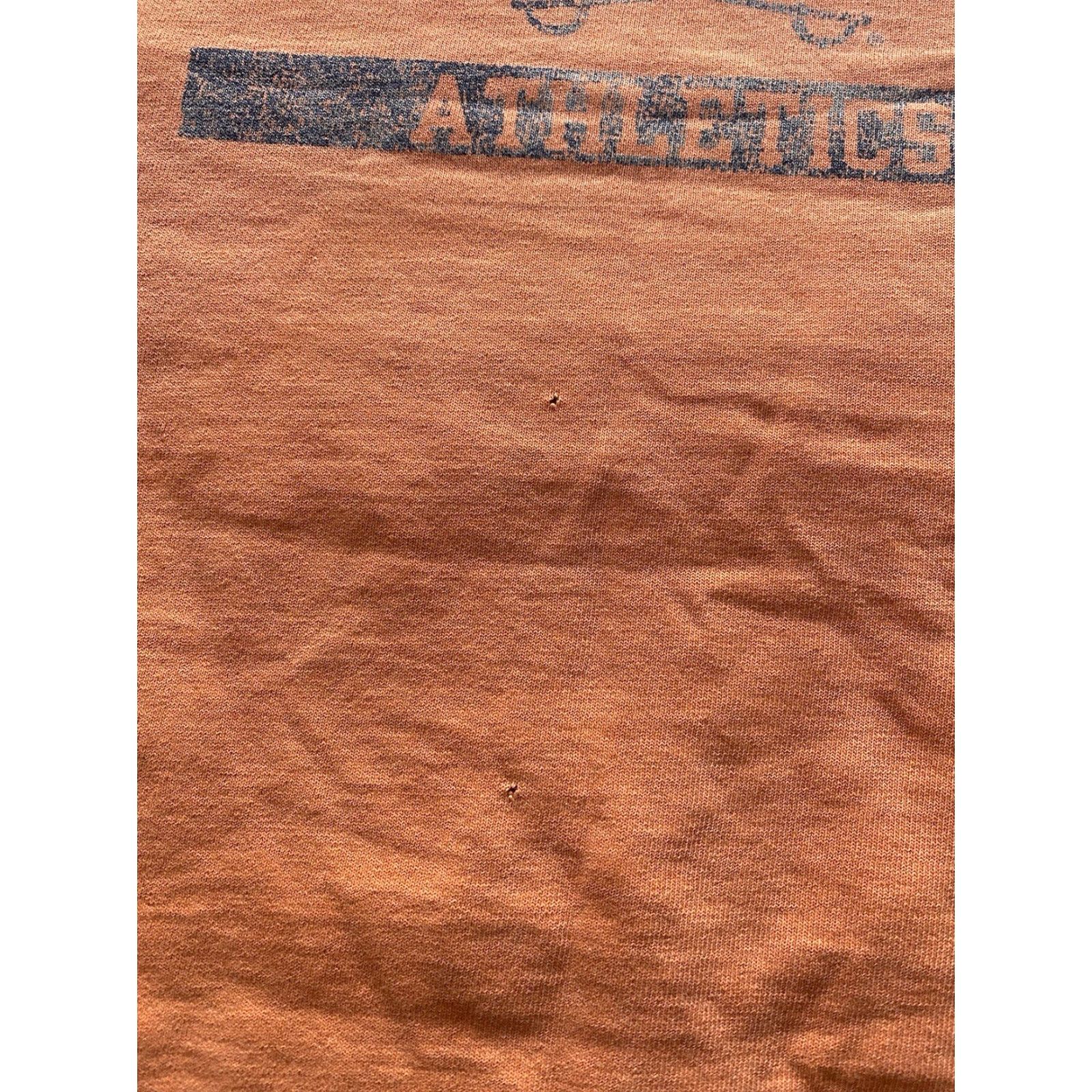 Vintage VINTAGE Oneita T-Shirt Men’s L Orange Virginia Athletics Damaged Single Stitch Shirt Mens Orange Virginia Athletics Damaged Size US L / EU 52-54 / 3 - 5 Thumbnail