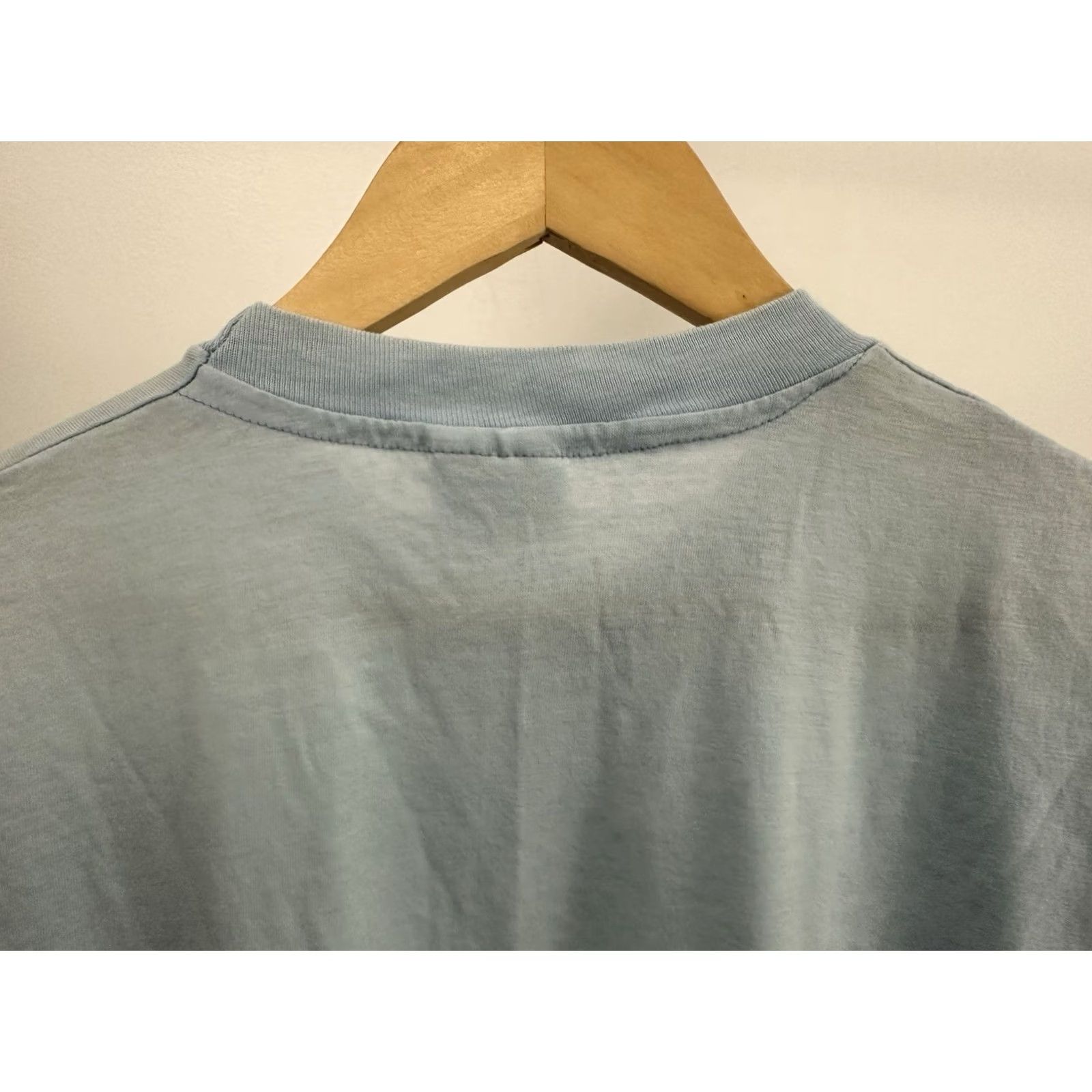 Hanes VINTAGE Hammerhead Shark Wrap Around Hanes 50/50 T-Shirt L Men Blue 80s 90s Burnout Thin Decade Shirt Mens Size US L / EU 52-54 / 3 - 6 Thumbnail