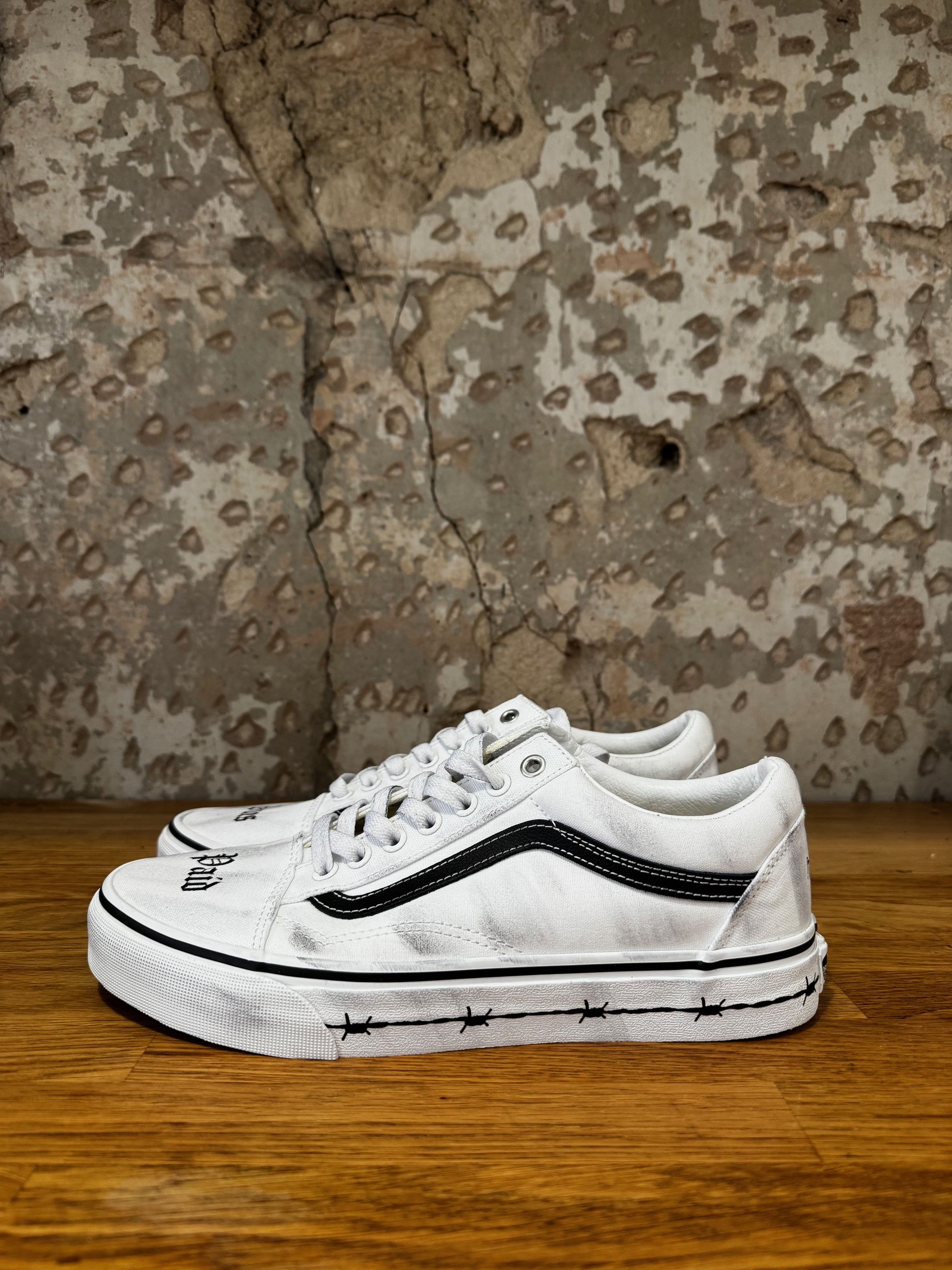 Vans VERY RARE VANS OLD SKOOL TRAVIS BARKER DUES PAID 8.5US 41 Size US 9 / EU 42 - 4 Thumbnail