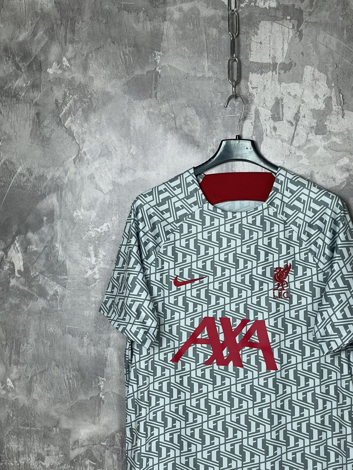 Nike Nike Liverpool FC 2020 AXA Training Jersey Size US M / EU 48-50 / 2 - 3 Thumbnail