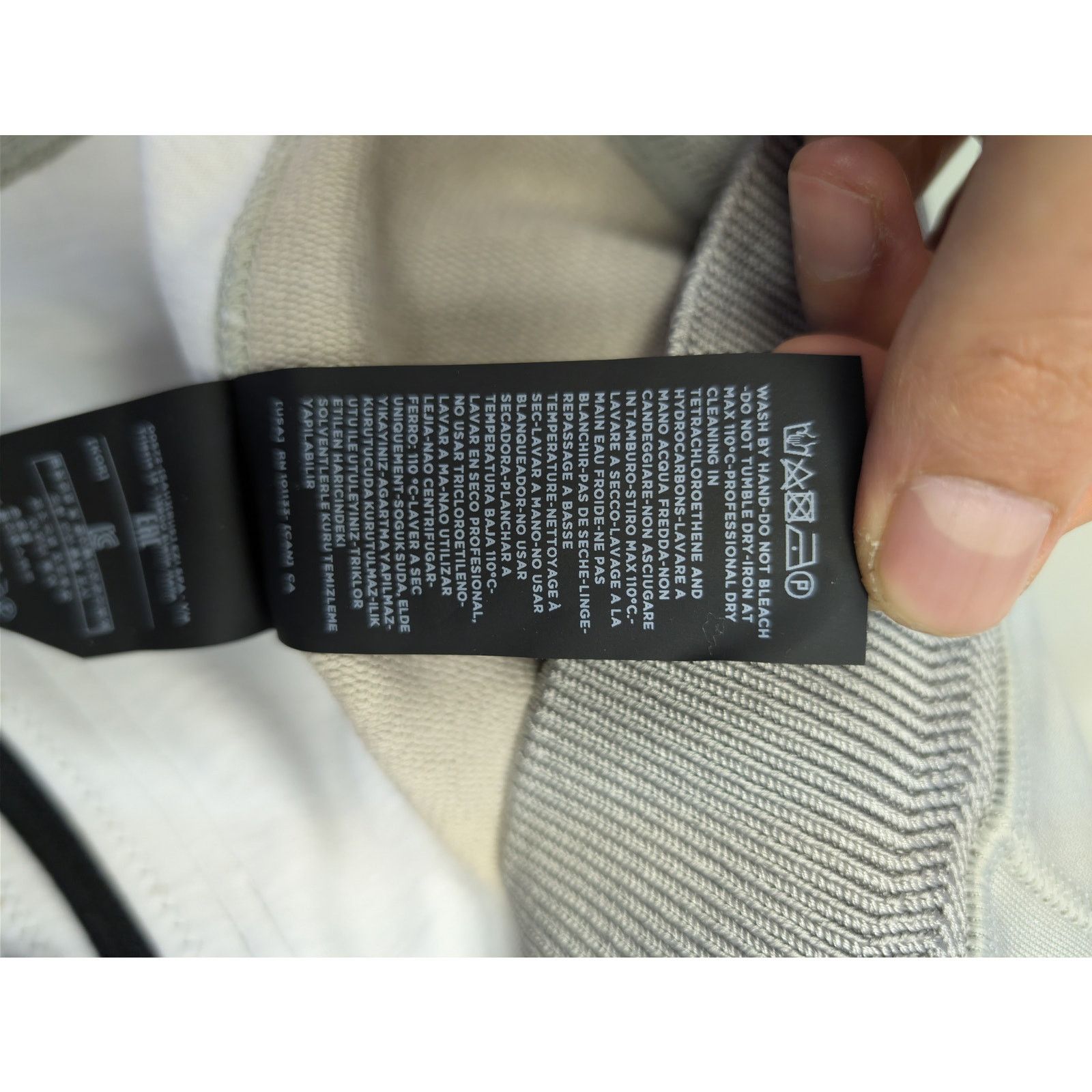 Tom Ford o1rshd1 CC20 zip-up jacket with leather trims in Grey Size US M / EU 48-50 / 2 - 18 Thumbnail
