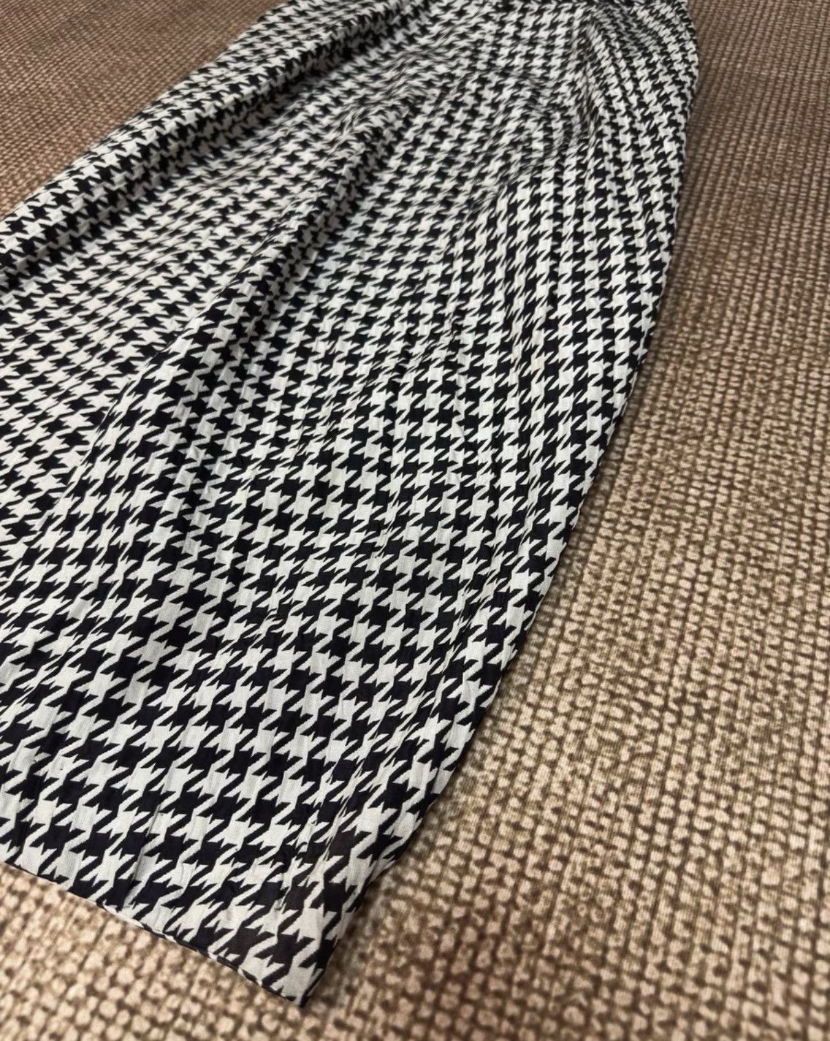 Comme des Garcons Comme des Garçons Houndstooth Pleated Long Skirt K23 Size 25" / US 0 / IT 36 - 2 Thumbnail