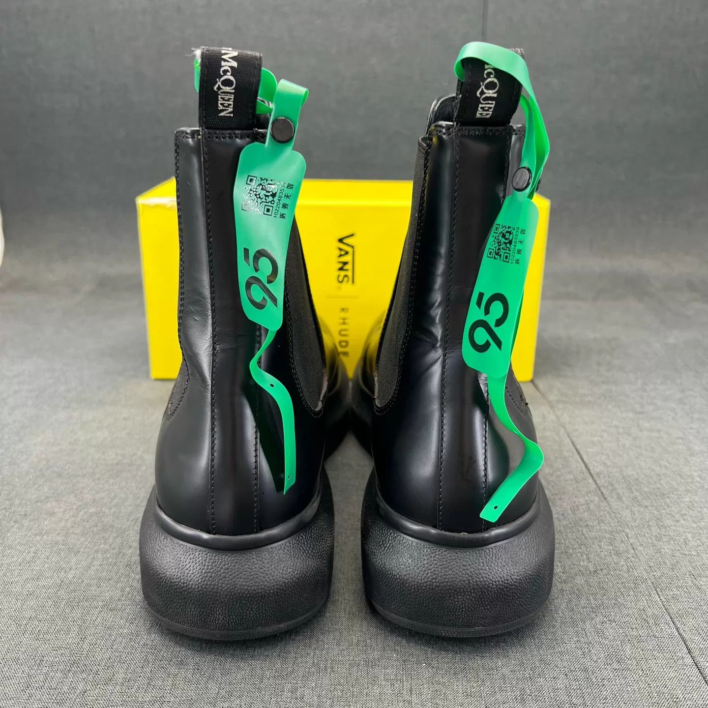 Alexander McQueen Alexander McQueen Chelsea Boots Black 44 with Box Size US 11 / EU 44 - 4 Thumbnail