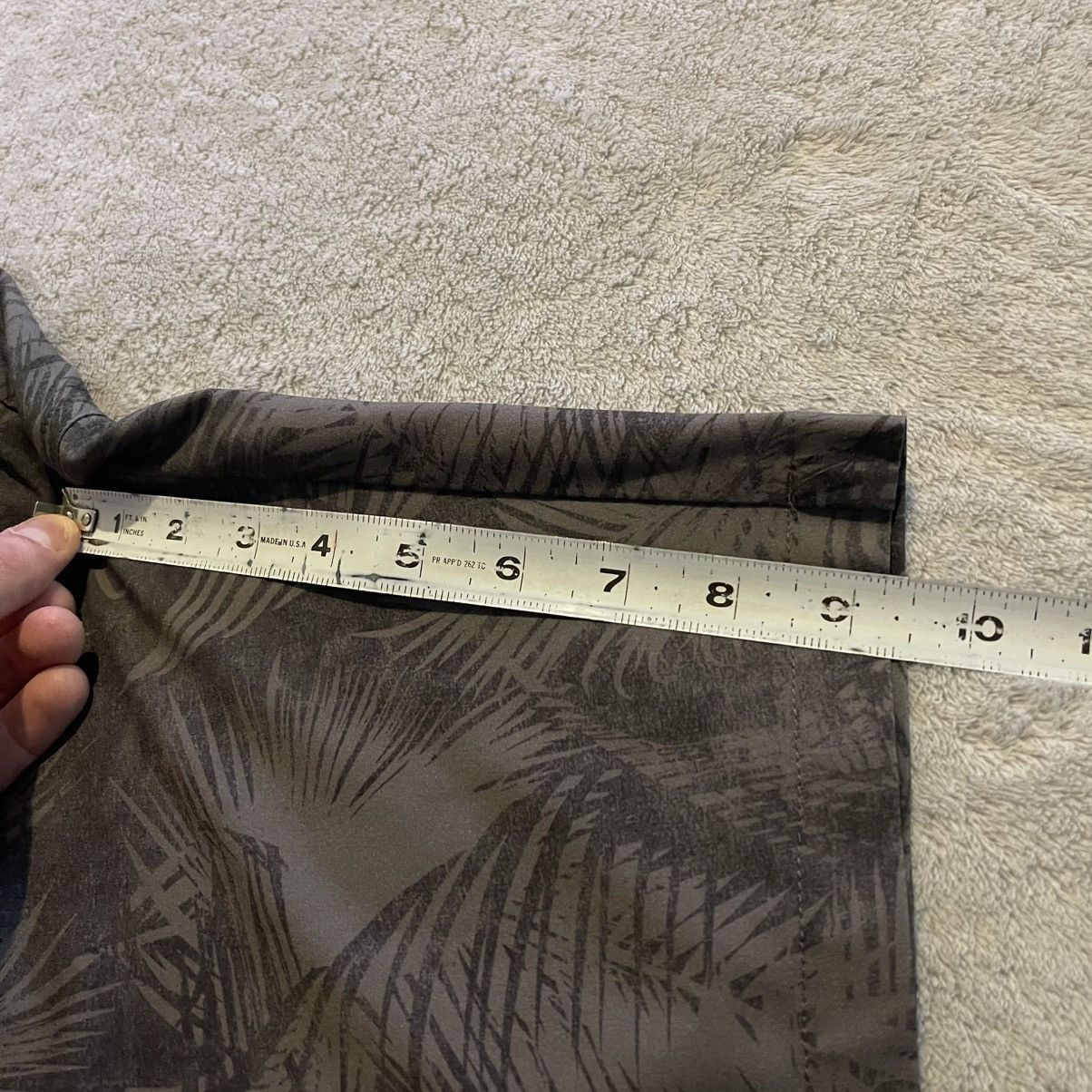 Ocean Current Ocean Current Men Hybrid Shorts Size 36 Gray Palm Leaf Print Size US 36 / EU 52 - 7 Thumbnail