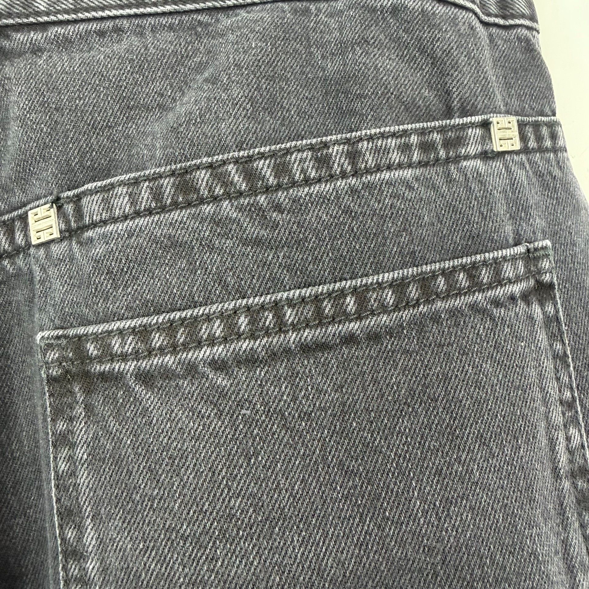 Givenchy Givenchy Runway 4G Zipper Denim Shorts Size US 31 - 4 Thumbnail