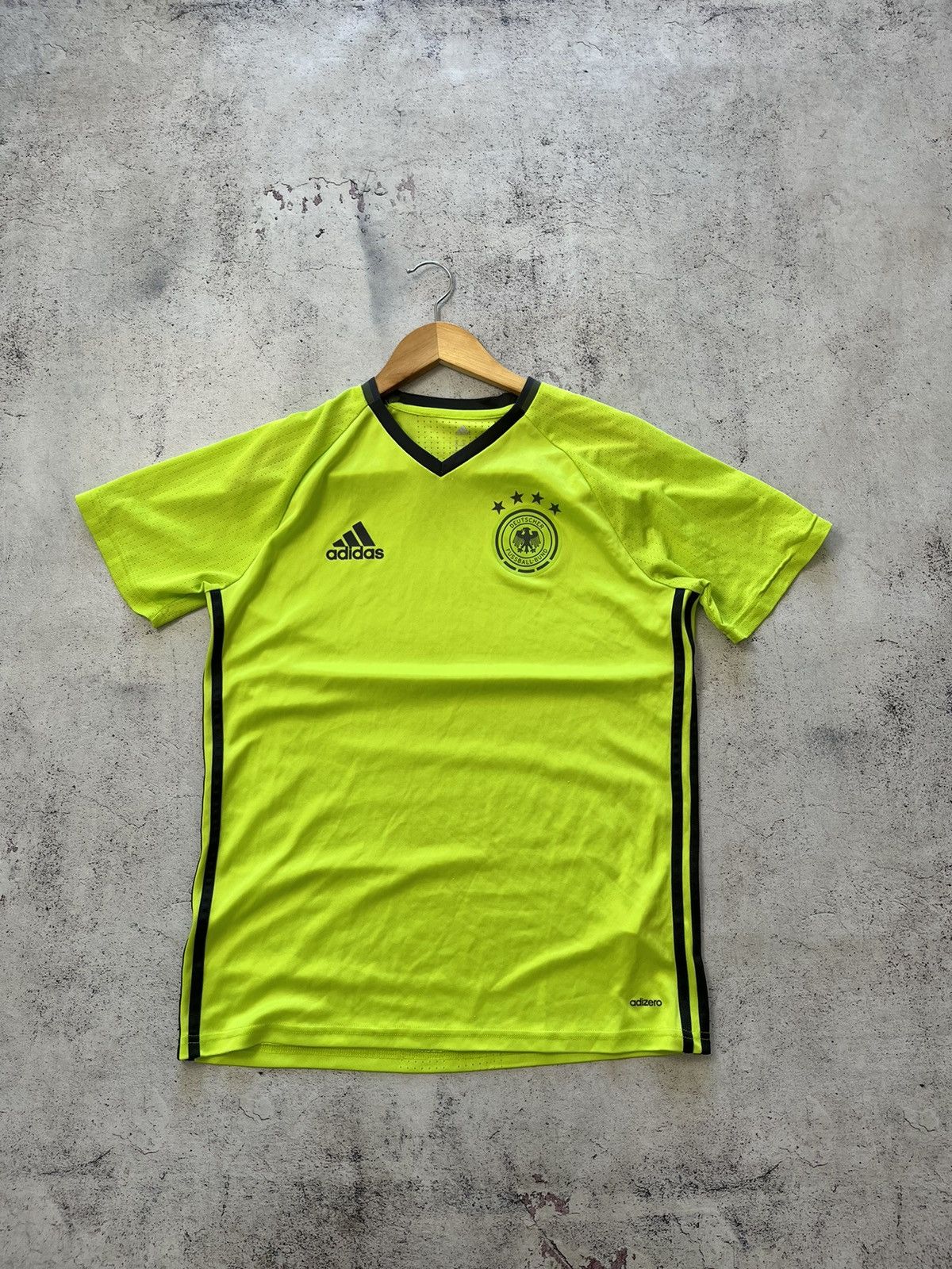 Adidas Adidas Germany National Pre Match 2015 Soccer Jersey Trainin Size US M / EU 48-50 / 2 - 1 Thumbnail