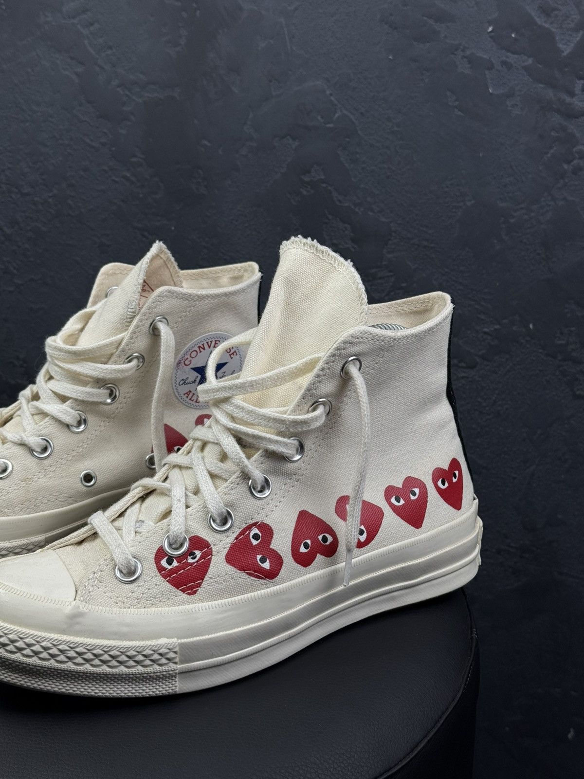 Comme des Garcons CDG PLAY x Converse Chuck Taylor High Top Multi Heart Beige Size US 7.5 / IT 37.5 - 2 Thumbnail