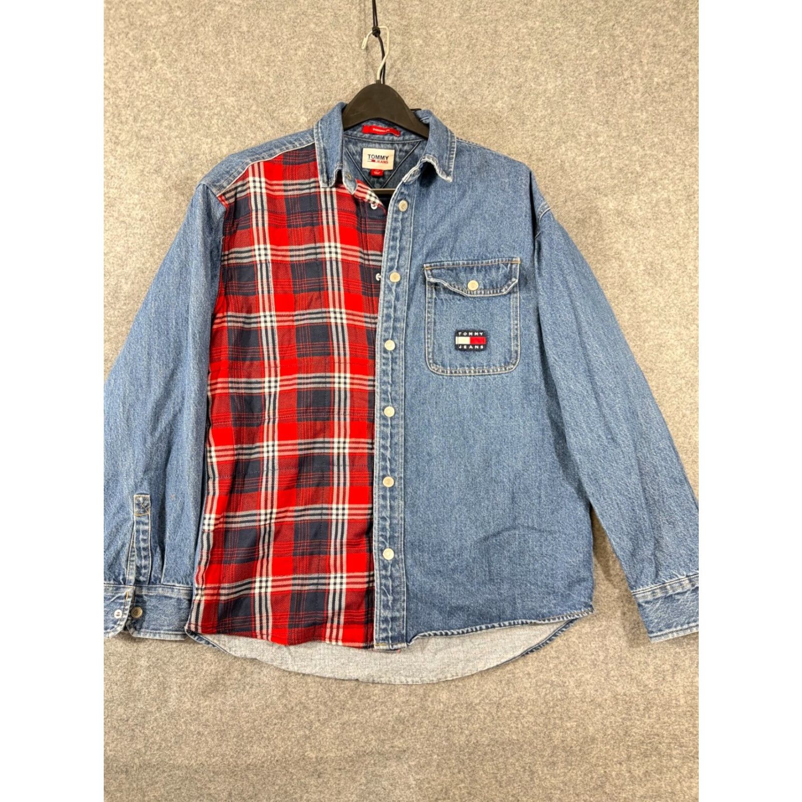 Tommy Hilfiger Tommy Hilfiger Shirt Mens S Blue Denim & Plaid Snap Front Pocket Overshirt Fit Shirt Regular Navy Blue Plaid Denim Mens S Short/Long Sleeve? Size US S / EU 44-46 / 1 - 3 Thumbnail