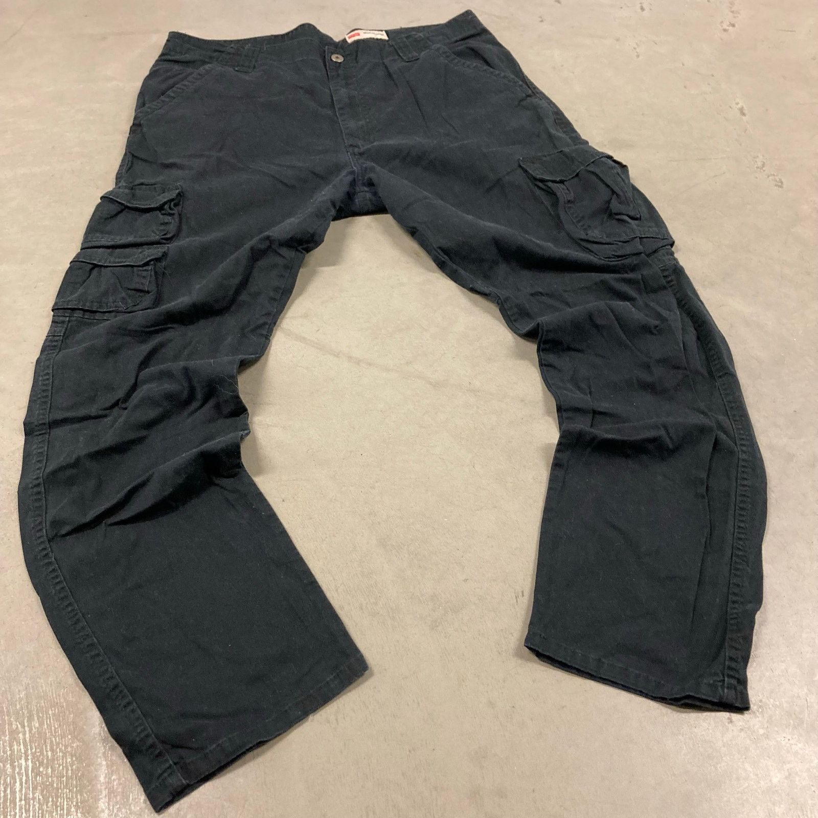 Vintage × Wrangler vintage y2k wrangler cargo pants 36x32 Size US 36 / EU 52 - 1 Thumbnail