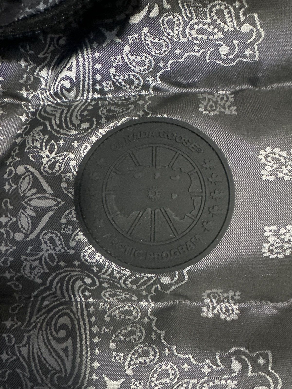 Canada Goose Limited Edition Canada Goose x CNCPTs Crofton Vest Size US L / EU 52-54 / 3 - 2 Thumbnail
