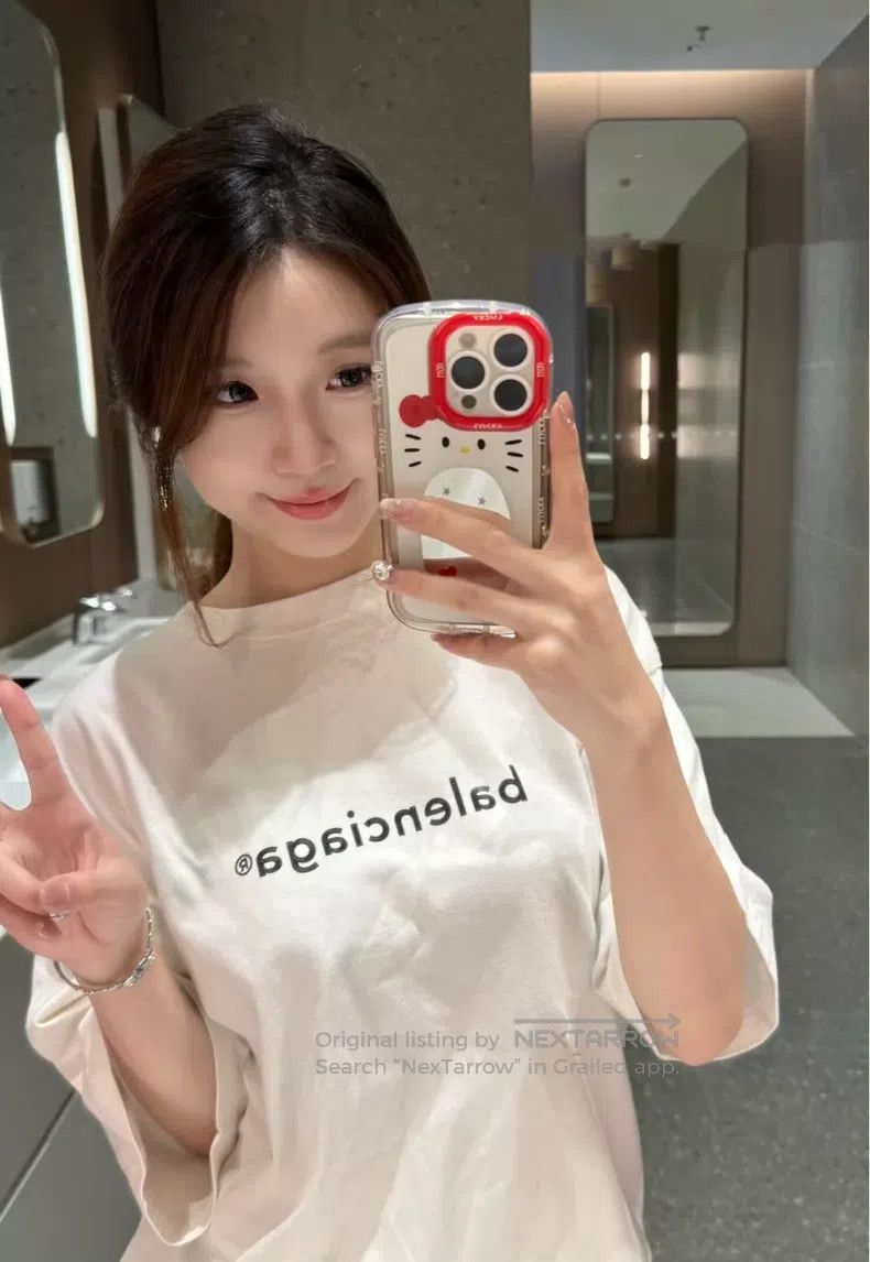 Balenciaga Balenciaga White short-sleeve with lettering logo Size US M / EU 48-50 / 2 - 7 Thumbnail