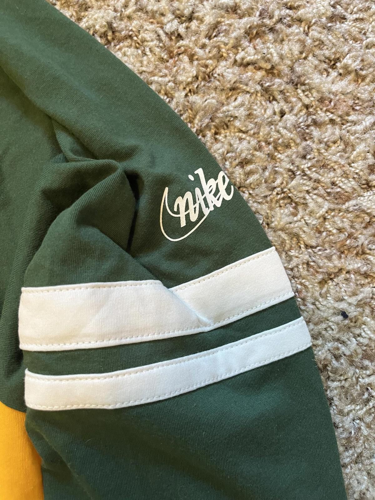 Nike Nike Green Bay Packers Throwback Raglan Long Sleeve T-Shirt Size US XXL / EU 58 / 5 - 4 Thumbnail