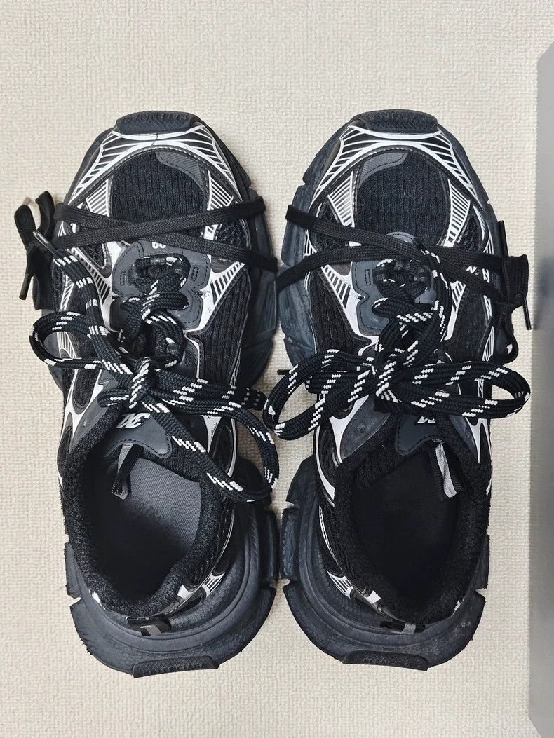 Balenciaga Balenciaga Low-top shoes 2502-Nextarrow Size US 6 / EU 39 - 2 Thumbnail