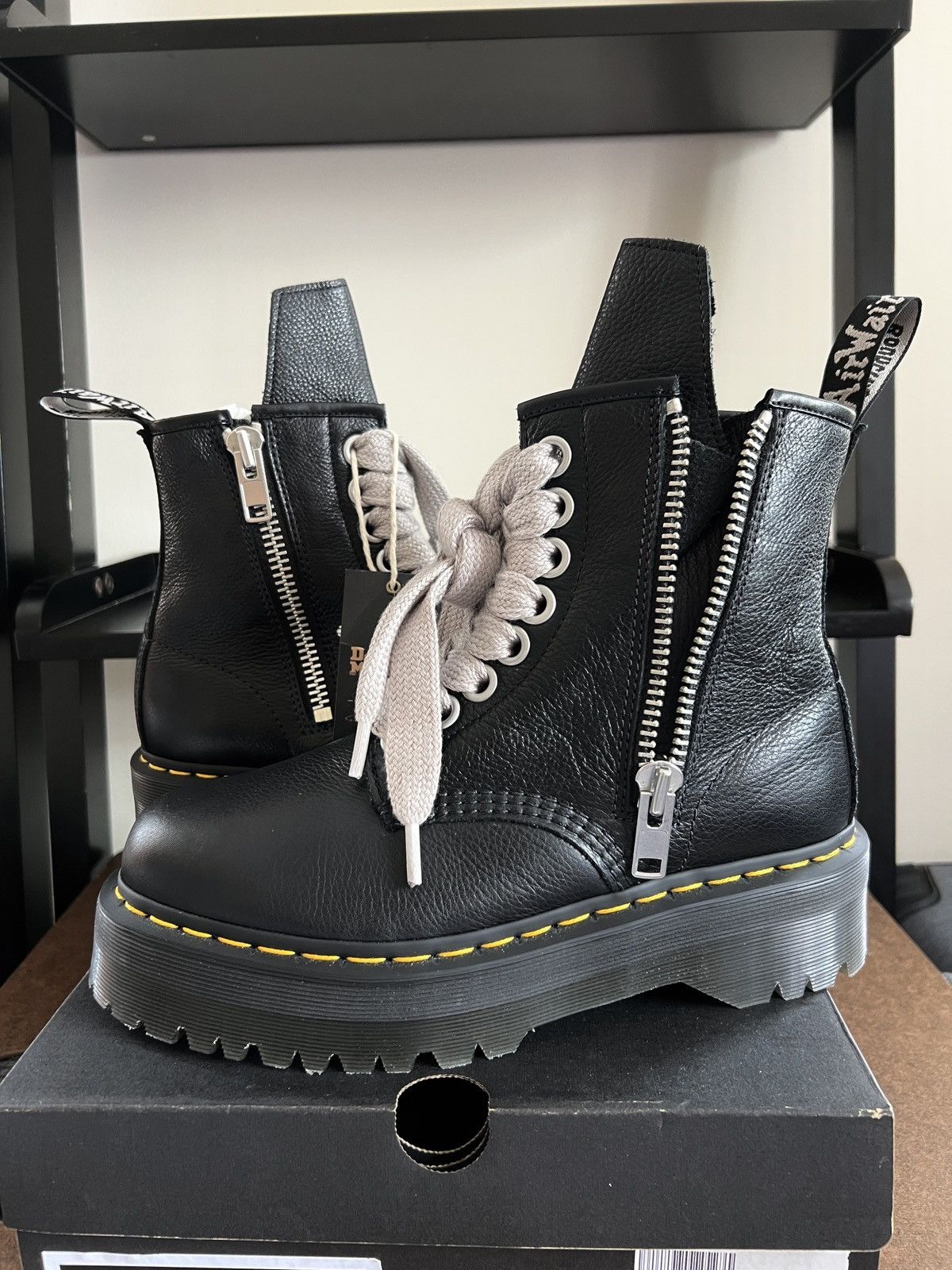 Dr. Martens × Rick Owens Rick Owens x Dr. Martens Quad Sole Jumbo Lace Boot Size US 9 / EU 42 - 3 Thumbnail