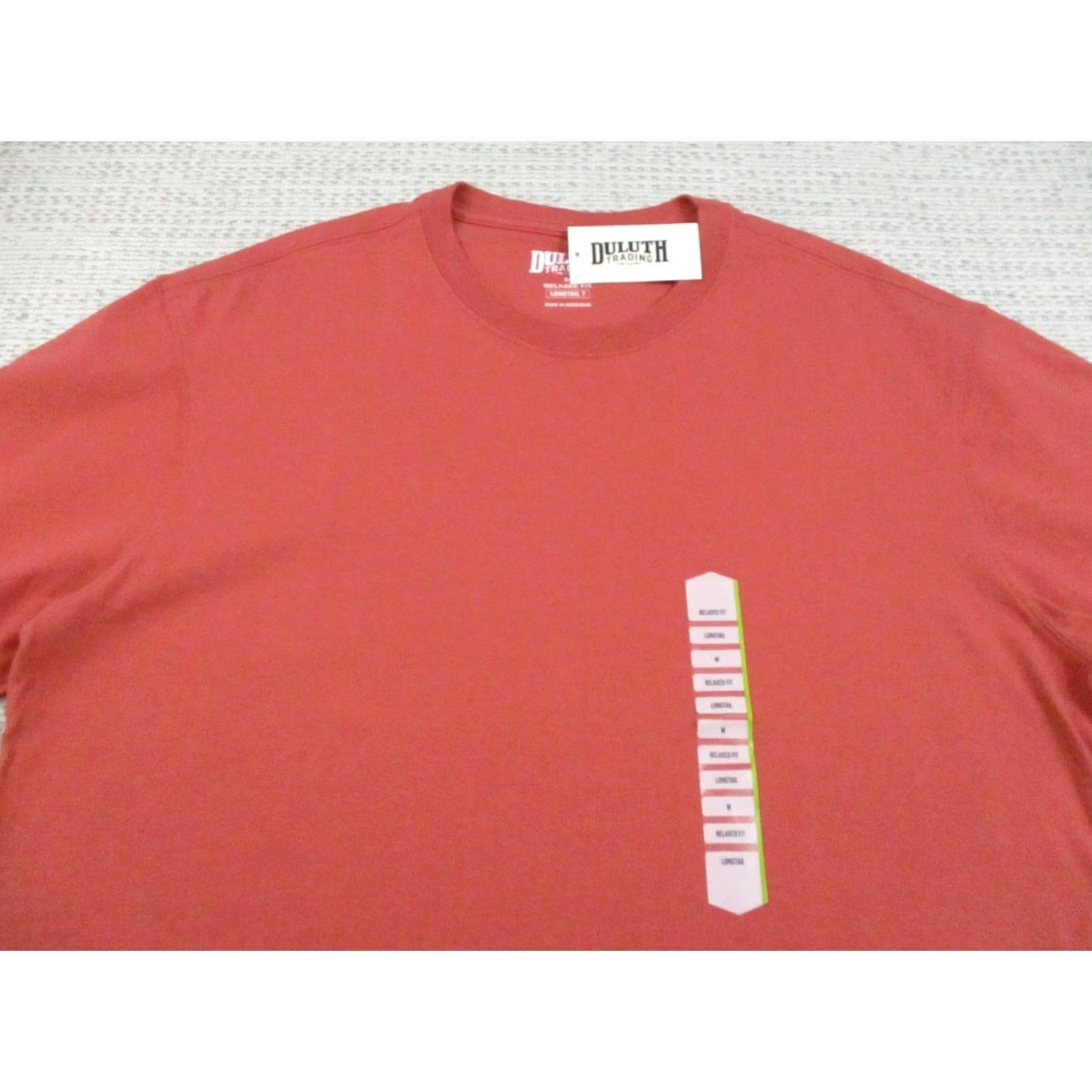 Duluth Trading Company Duluth Trading Shirt Mens Medium Red Relaxed Fit Short Sleeve Crew Neck Longtail T Cotton Crewneck Rustic Logo Vintage:No Size US M / EU 48-50 / 2 - 4 Thumbnail