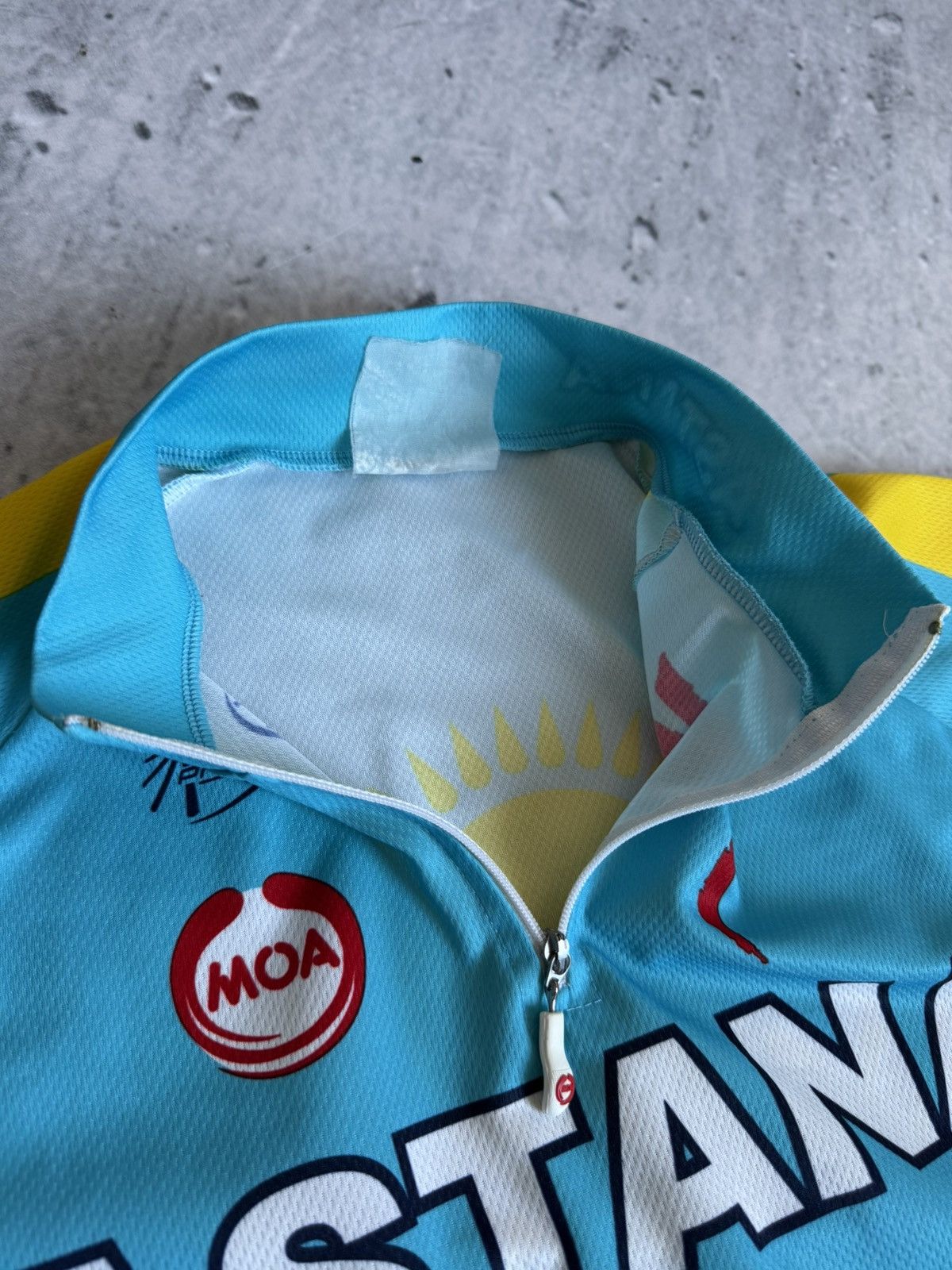 Vintage Astana velo jersey Kazyna Size US M / EU 48-50 / 2 - 5 Thumbnail