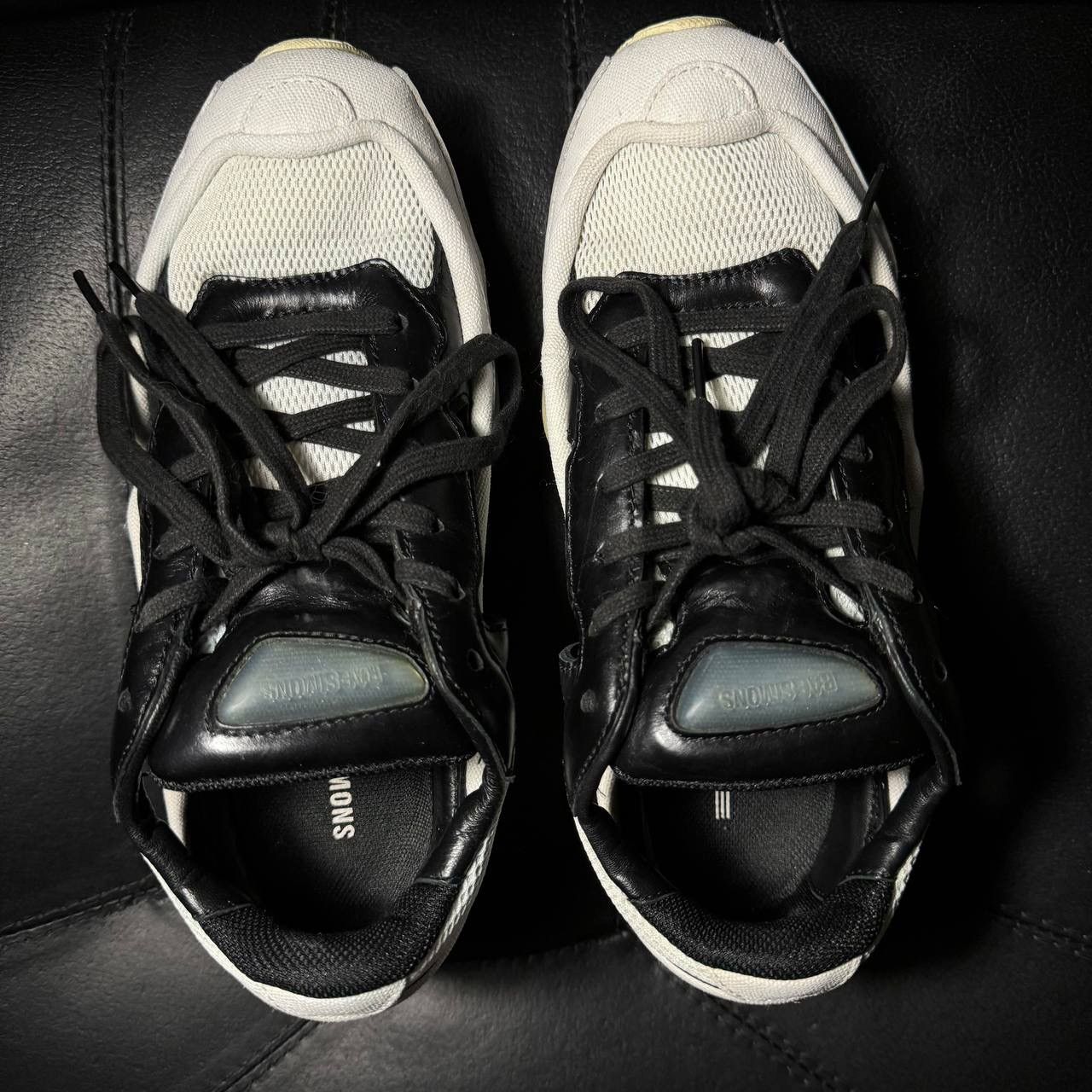 Adidas × Raf Simons Adidas Raf Simons Ozweego Replicant white black Size US 5.5 / EU 38 - 7 Thumbnail