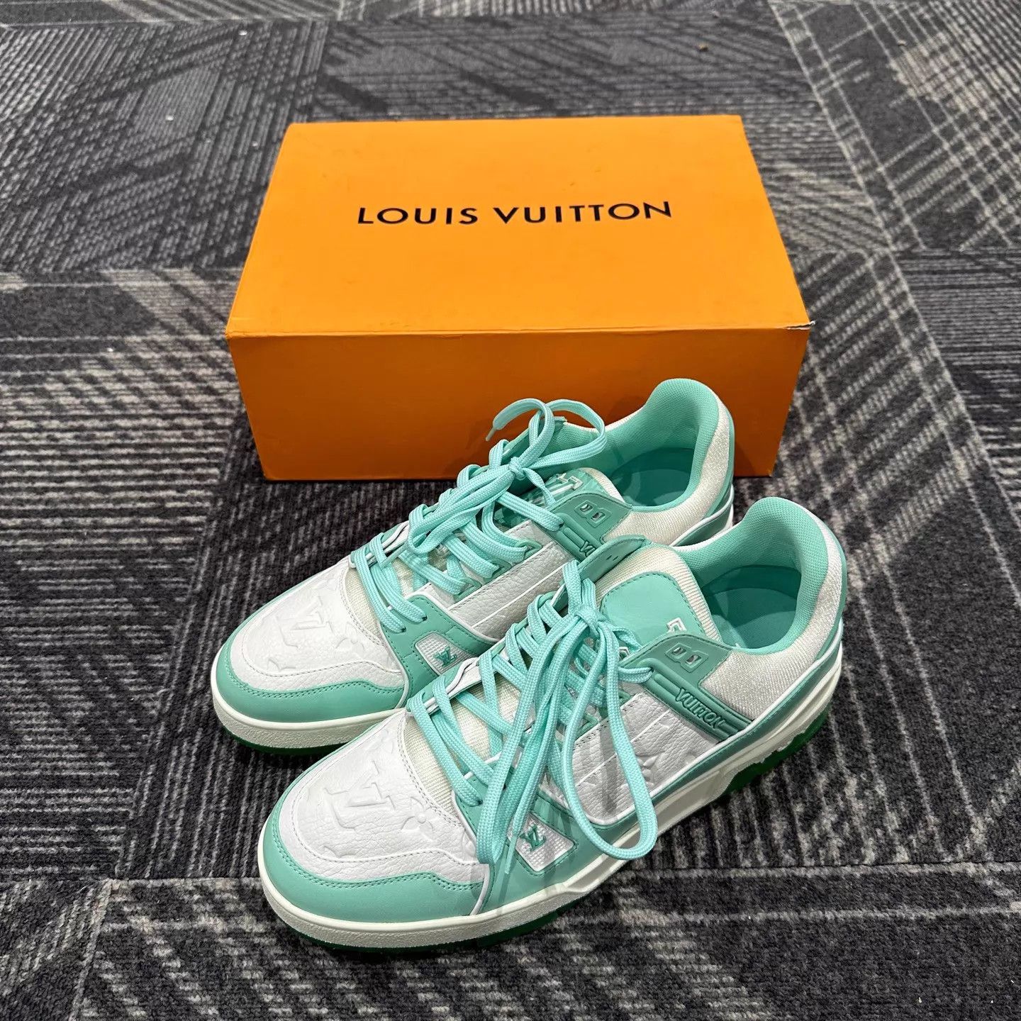 Louis Vuitton LV Trainer Tiffany Green Embossed 42 (New) Size US 9 / EU 42 - 1 Thumbnail