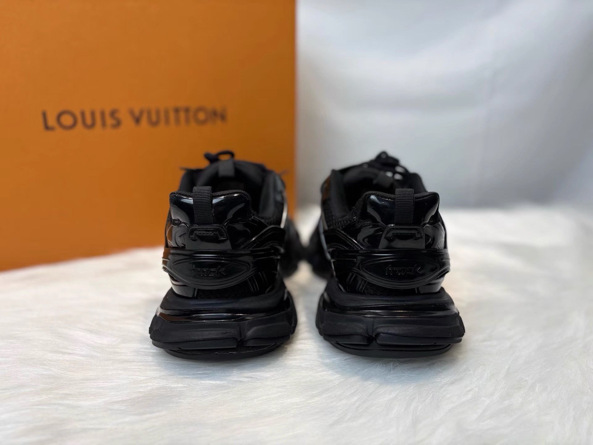 Balenciaga Balenciaga Track Embossed Logo Dad Shoes K36 Size US 10 / EU 43 - 3 Thumbnail