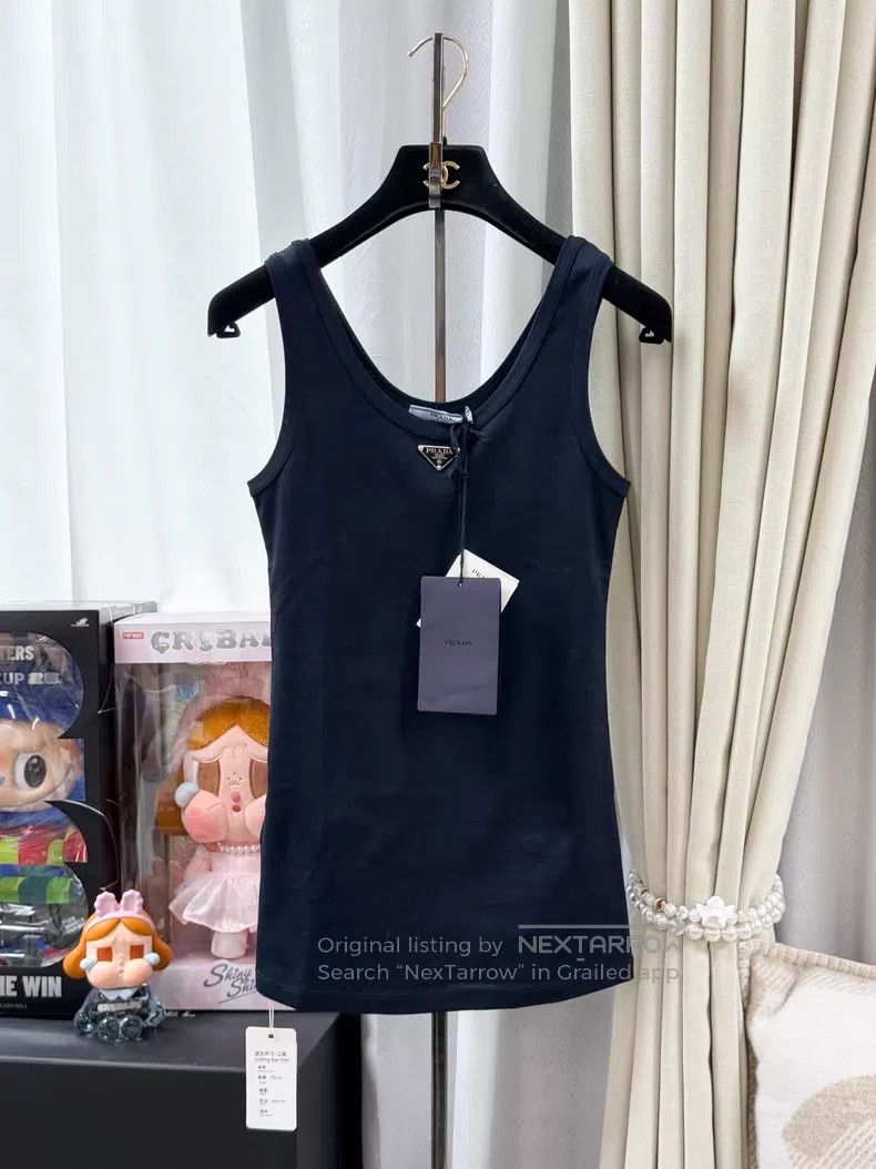 Prada Prada Triangle logo sleeveless vest Size XS / US 0-2 / IT 36-38 - 1 Thumbnail