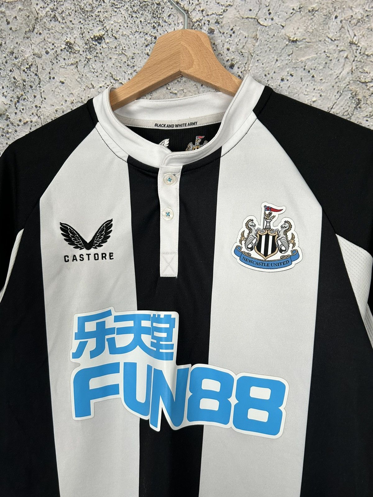 Other Newcastle United Soccer Jersey Castore Football Retro Size US M / EU 48-50 / 2 - 3 Thumbnail