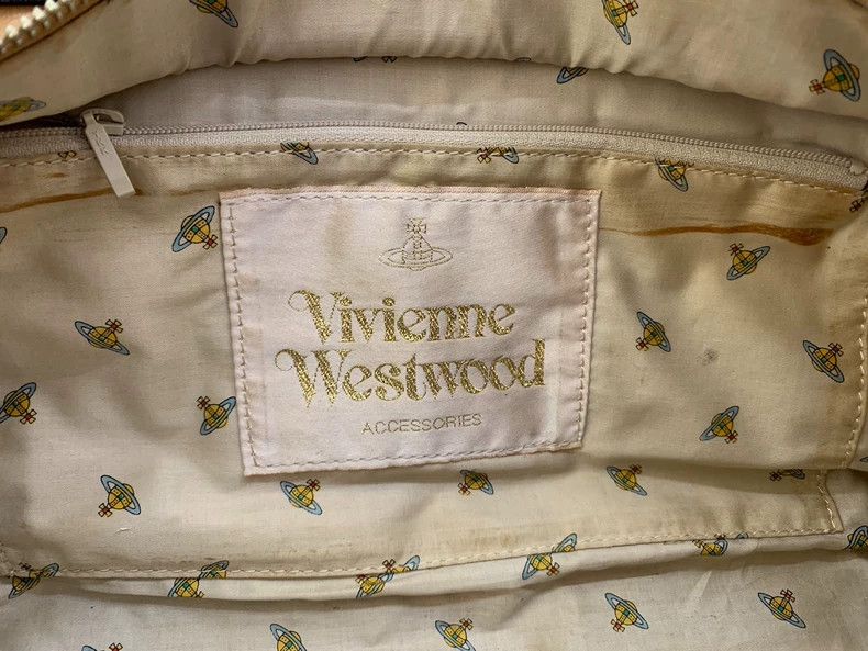 Vivienne Westwood Vivienne Westwood size os Bridging platinum packaging Size ONE SIZE - 8 Thumbnail