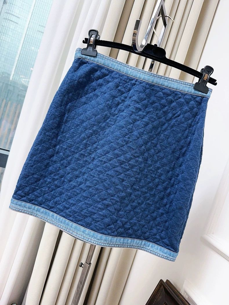 Chanel Chanel Early spring blue diamond checkered diamond buckle Size 25" / US 0 / IT 36 - 2 Thumbnail
