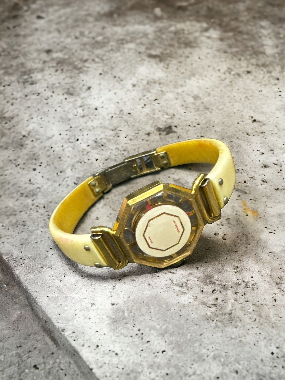 Designer VINTAGE JUVENIA OCTAGON MYSTERY WATCH Size ONE SIZE - 1 Thumbnail