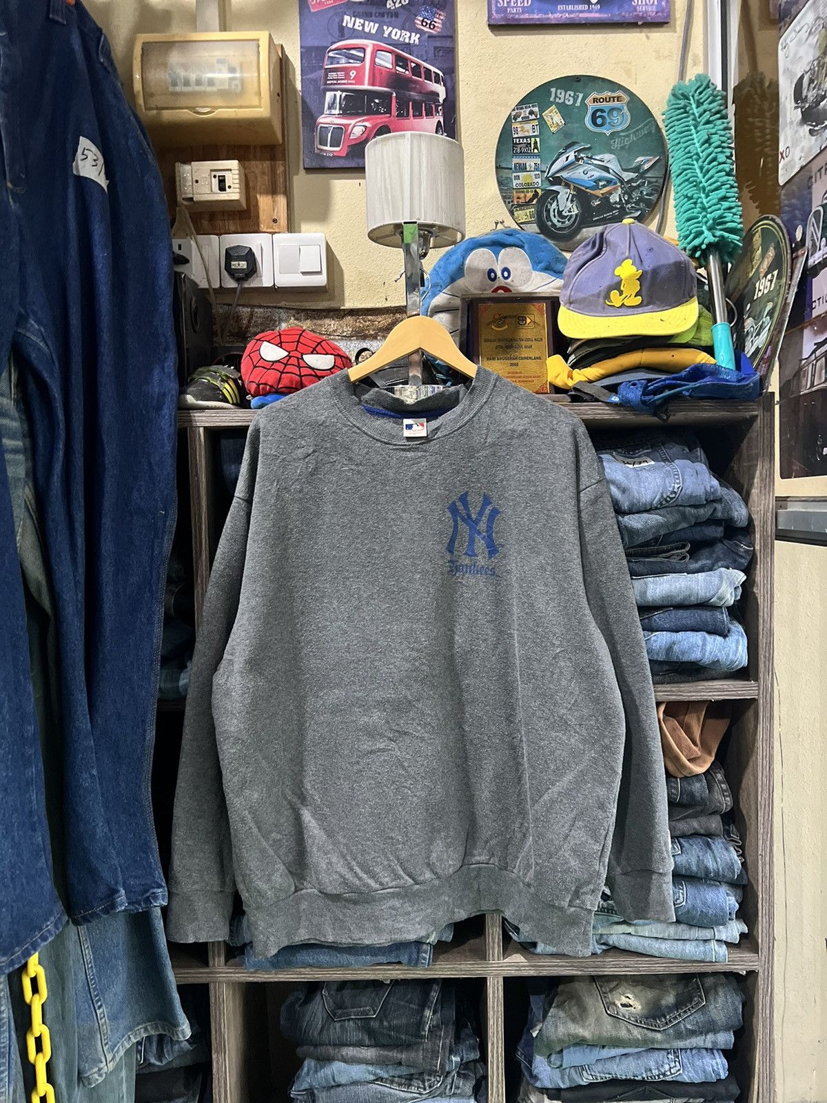MLB 🔥New York Yankees MLB Crewneck Sweatshirt Size US XXL / EU 58 / 5 - 1 Thumbnail