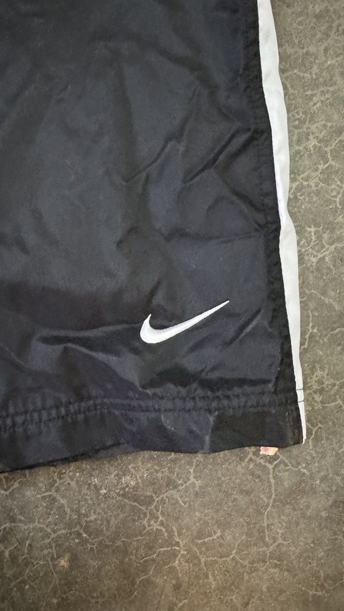 Nike Vintage Nike Windbreaker Panta Size US 34 / EU 50 - 2 Thumbnail