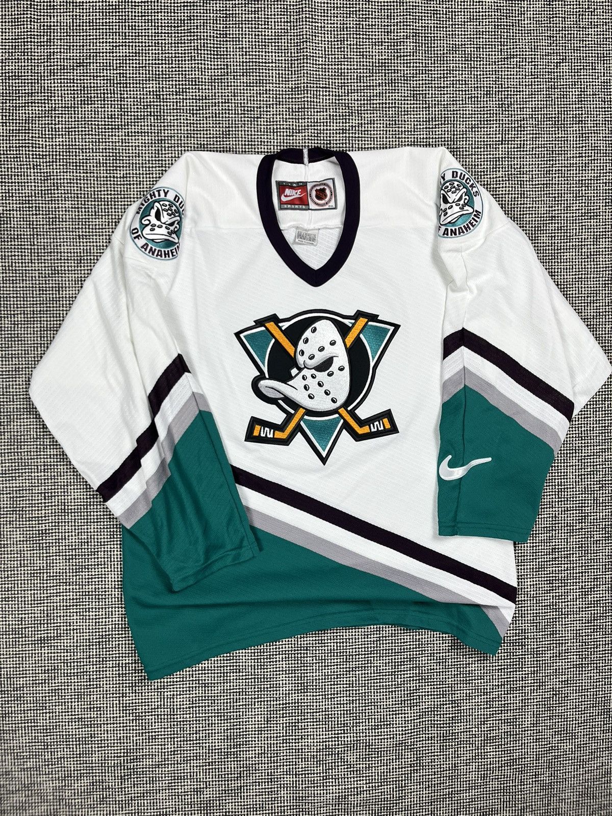 RARE 2024 DUCKS NIKE hockey jersey XXL