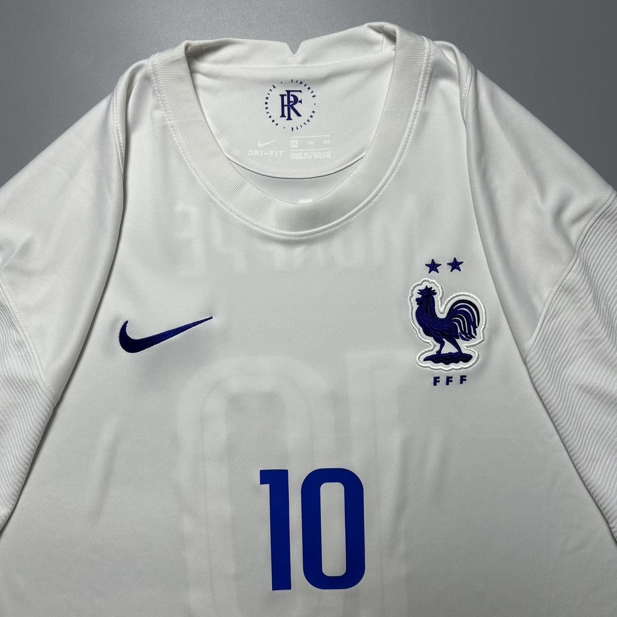 Vintage NWT FRANCE NIKE 2020 EURO FOOTBALL AWAY JERSEY #10 MBAPPE Size US XXL / EU 58 / 5 - 4 Thumbnail