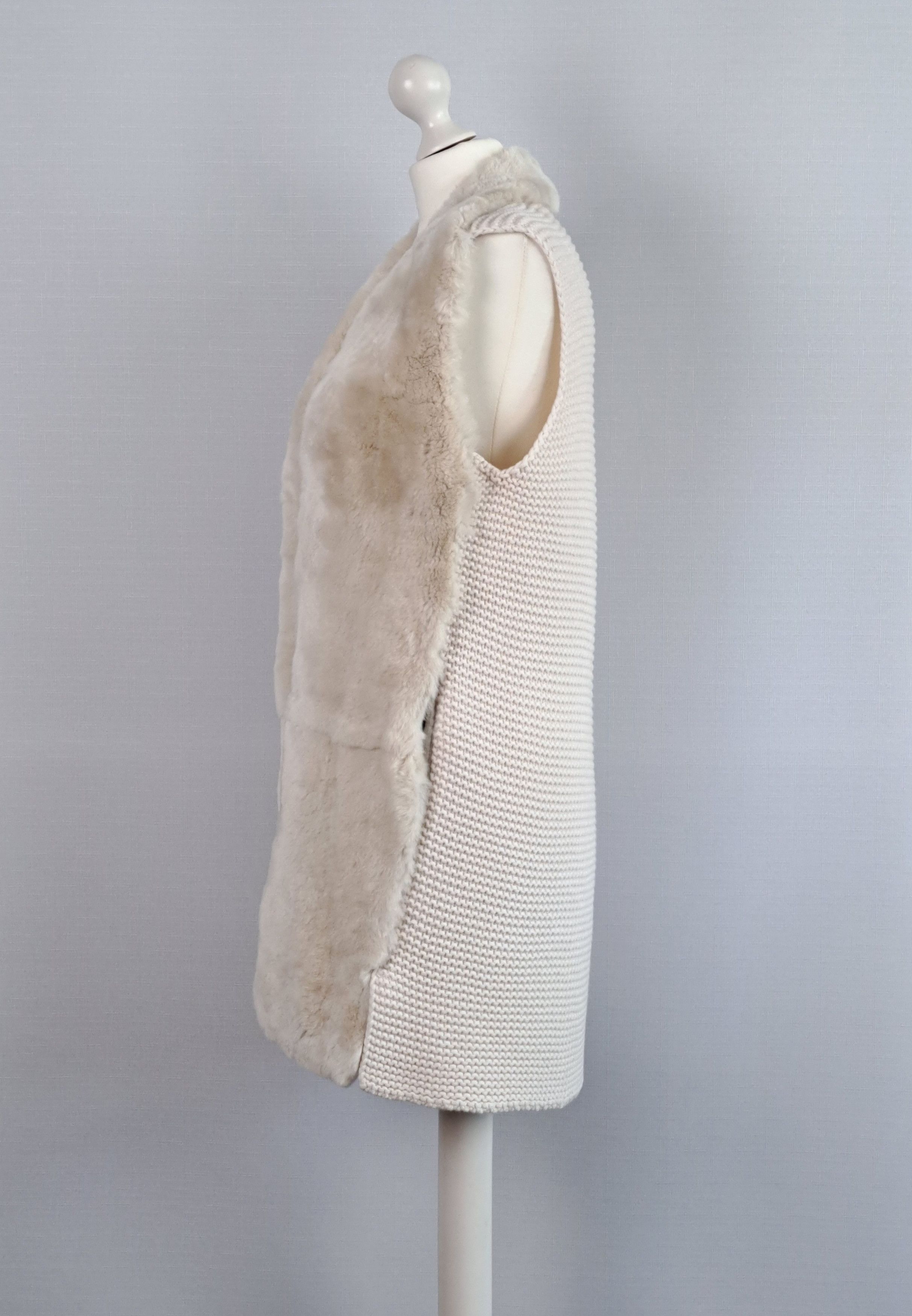 Peserico PESERICO real rabbit fur & knit-back vest. Size 46IT Size L / US 10 / IT 46 - 9 Thumbnail