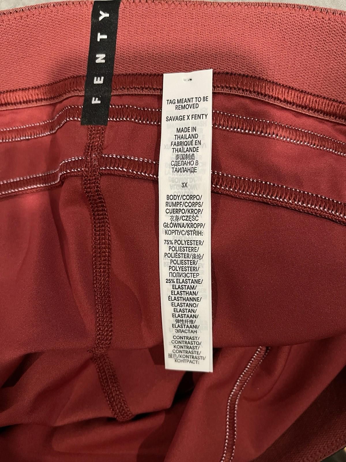 Other NWT SAVAGE X FENTY Mesh High-Waist Legging Jam Red 3X Size 42" / US 20 - 4 Thumbnail