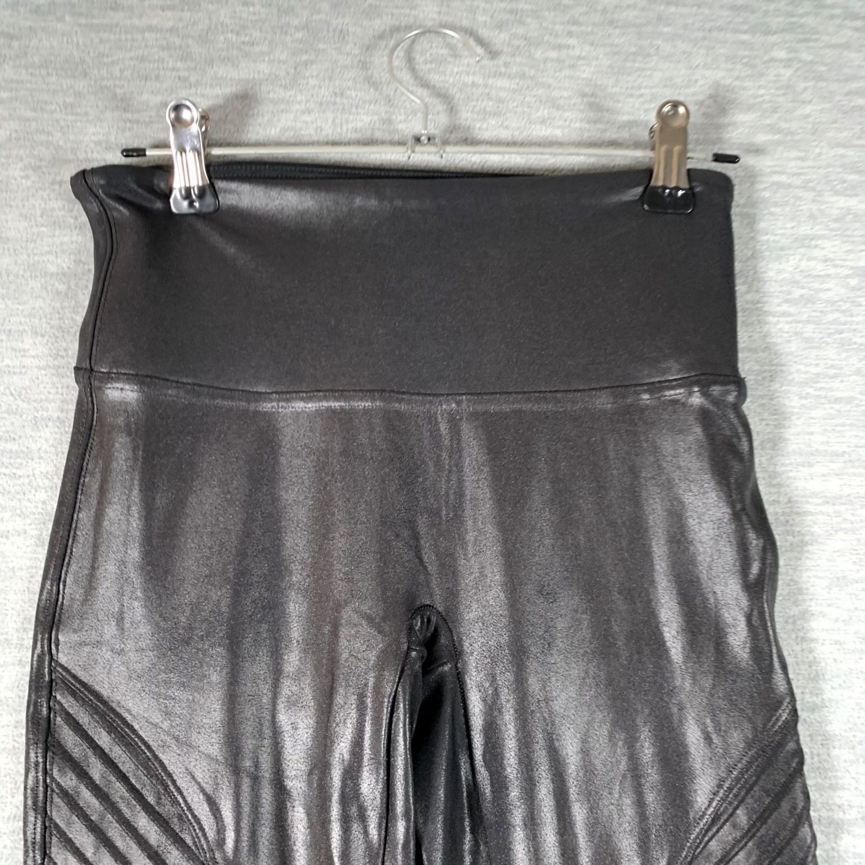 Spanx Spanx Faux Leather Moto Leggings Womens Small Black High Rise Ankle Shaping Size 28" / US 6 / IT 42 - 4 Thumbnail