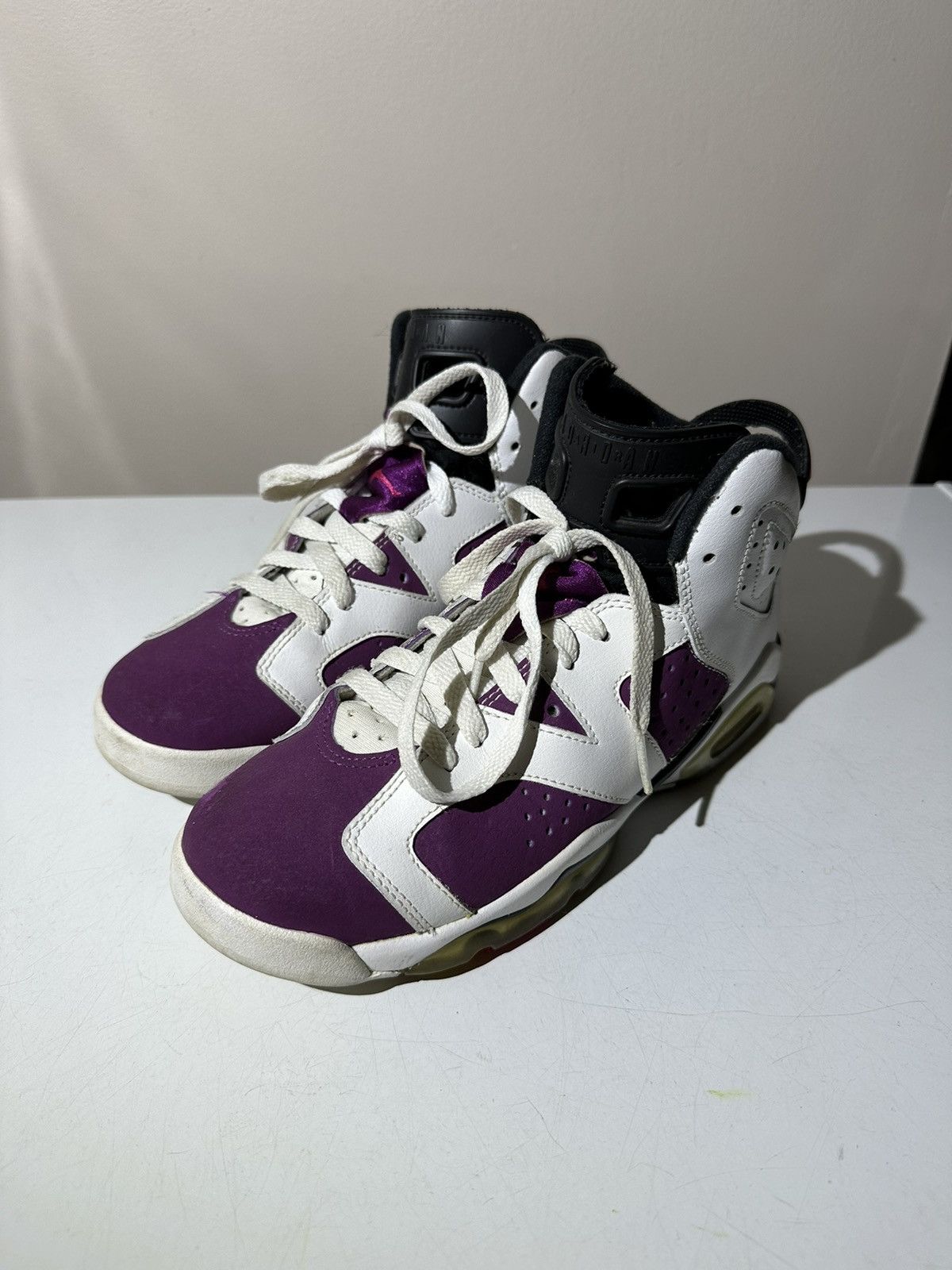 Jordan Brand Jordan 6 Retro Grape (GS) Size US 7 / EU 40 - 3 Thumbnail