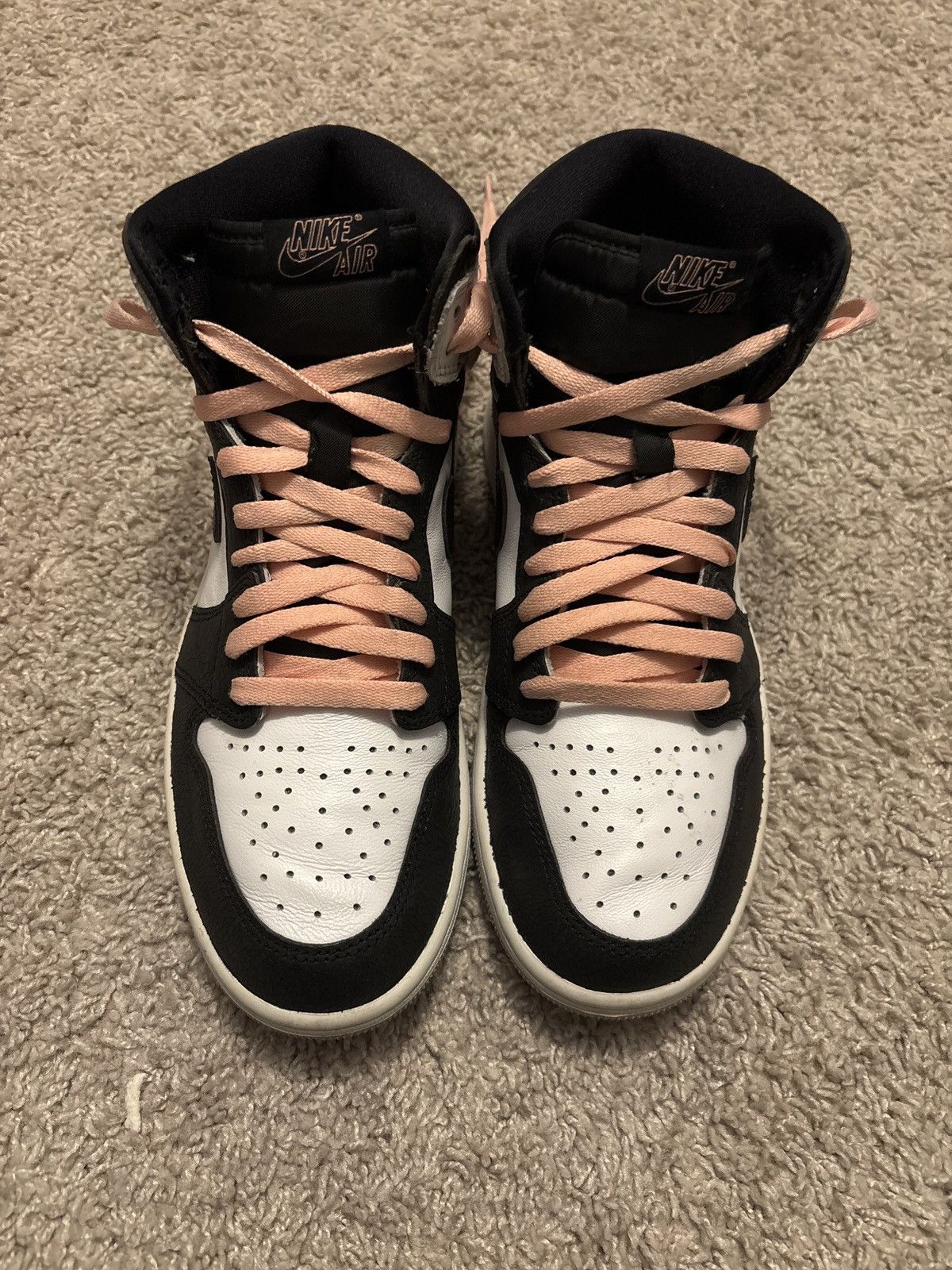 Nike Jordan 1 Retro High OG Size US 8 / EU 41 - 3 Thumbnail