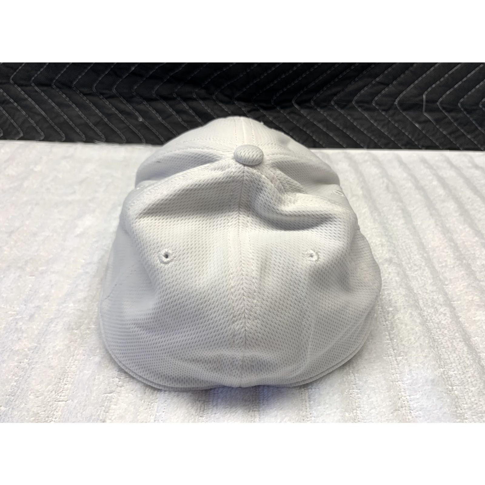 New Era VINTAGE Titleist Golf Cog Hill Dubsdread Baseball Cap - S/M White Unisex Size ONE SIZE - 4 Thumbnail