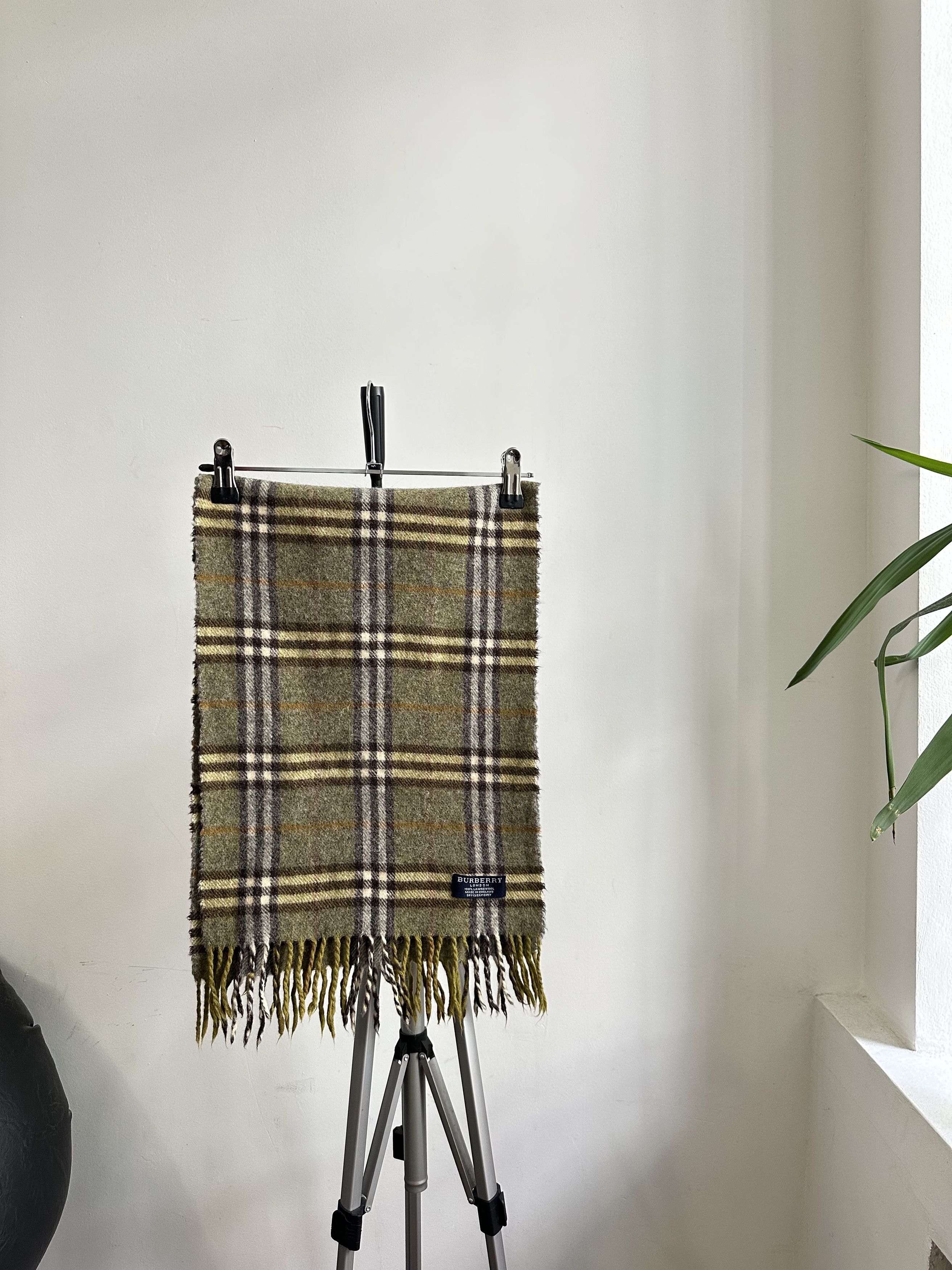 Burberry Burberry Green Ckeckered Wool Scarf Made In England Size ONE SIZE - 1 Thumbnail