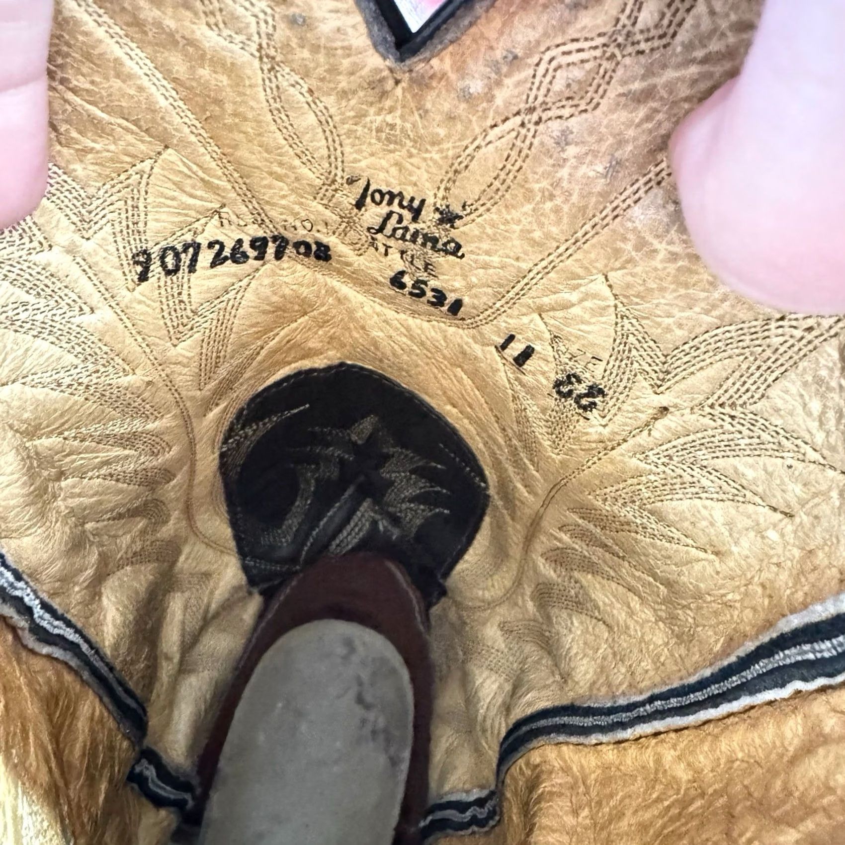 Tony Lama VINTAGE Tony Lama Boots Western Boots Genuine Leather Brown Size 11 EE Women Leather Cowboy Western 11 EE Brown Tony Lama Boots US 11 UK 12 EU 46 Size US 12 / IT 42 - 7 Thumbnail