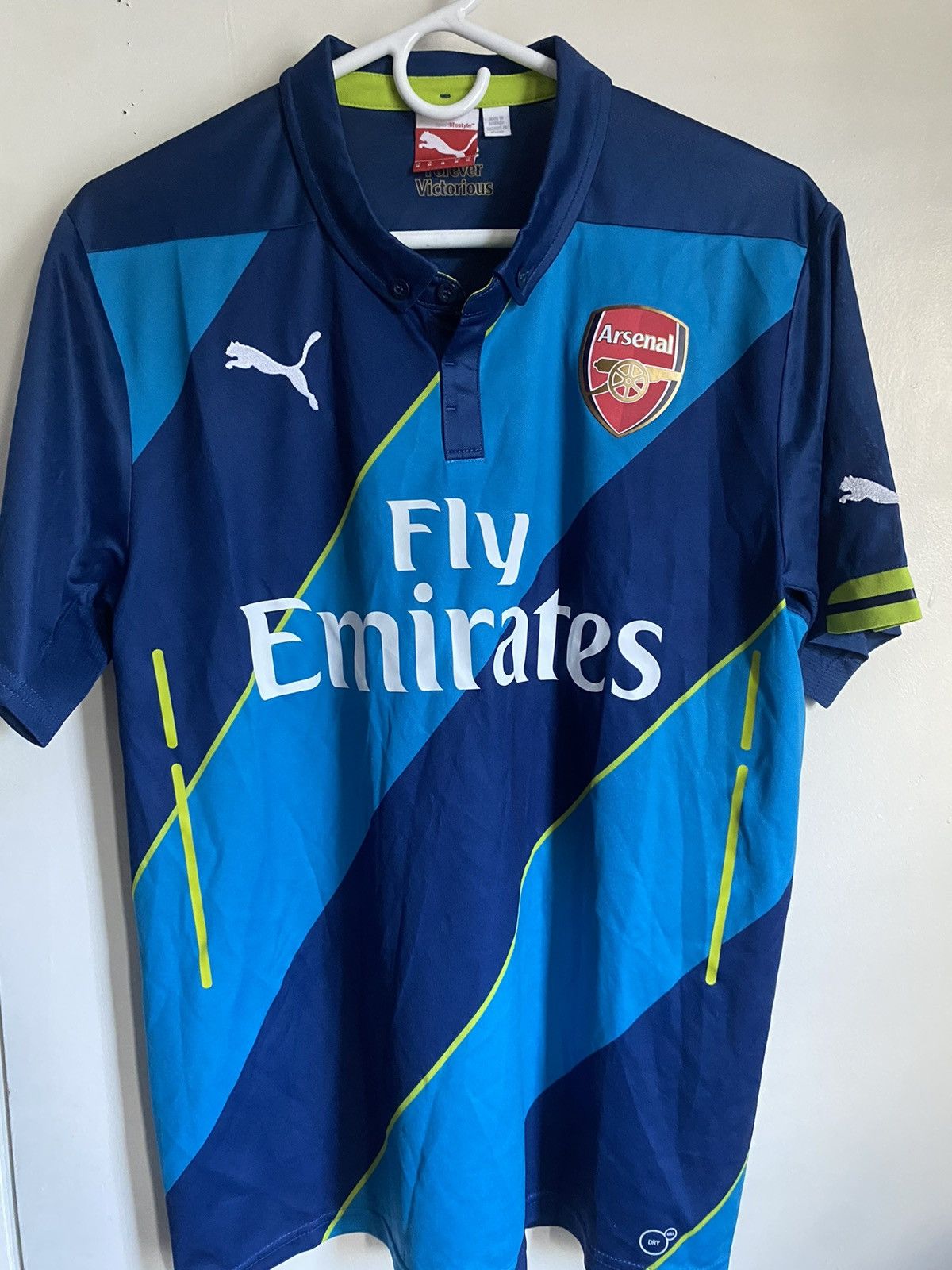 Puma Arsenal 3rd kit 2014/15 Size US M / EU 48-50 / 2 - 1 Thumbnail