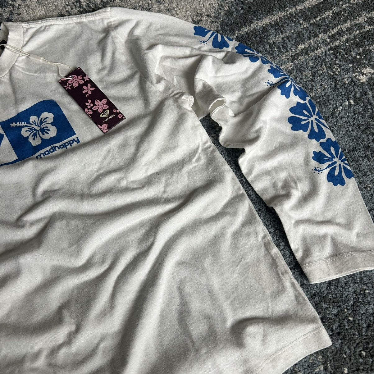 Roxy Vintage Hibiscus Flower L/S Tee Bright Blue Hawaii in White, Women's — image 5 of 6