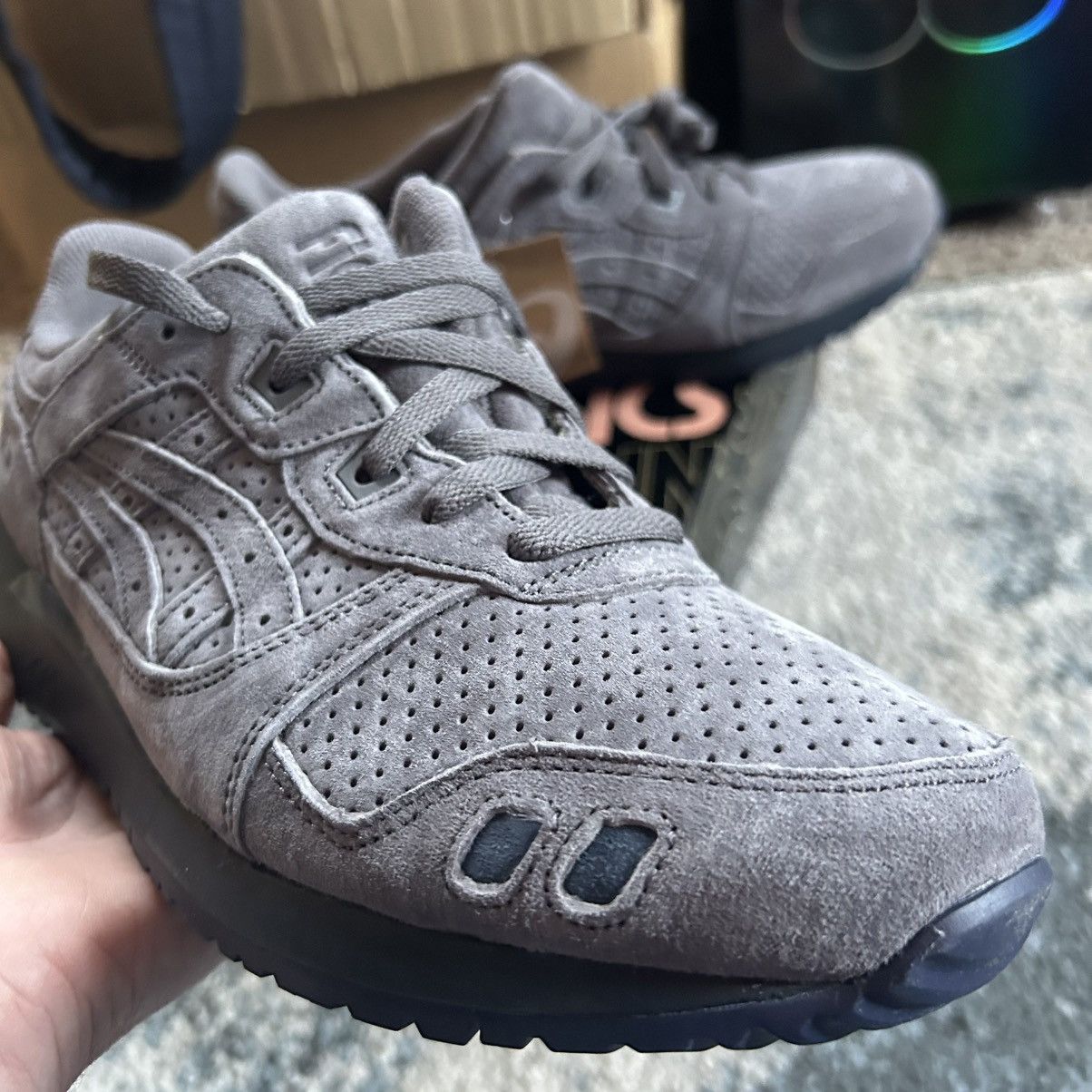 Asics × Kith 1201A224-201 FW20 KXTH GEL LYTE iii “THE PALETTE” HURRiCANE Size US 10 / EU 43 - 6 Thumbnail