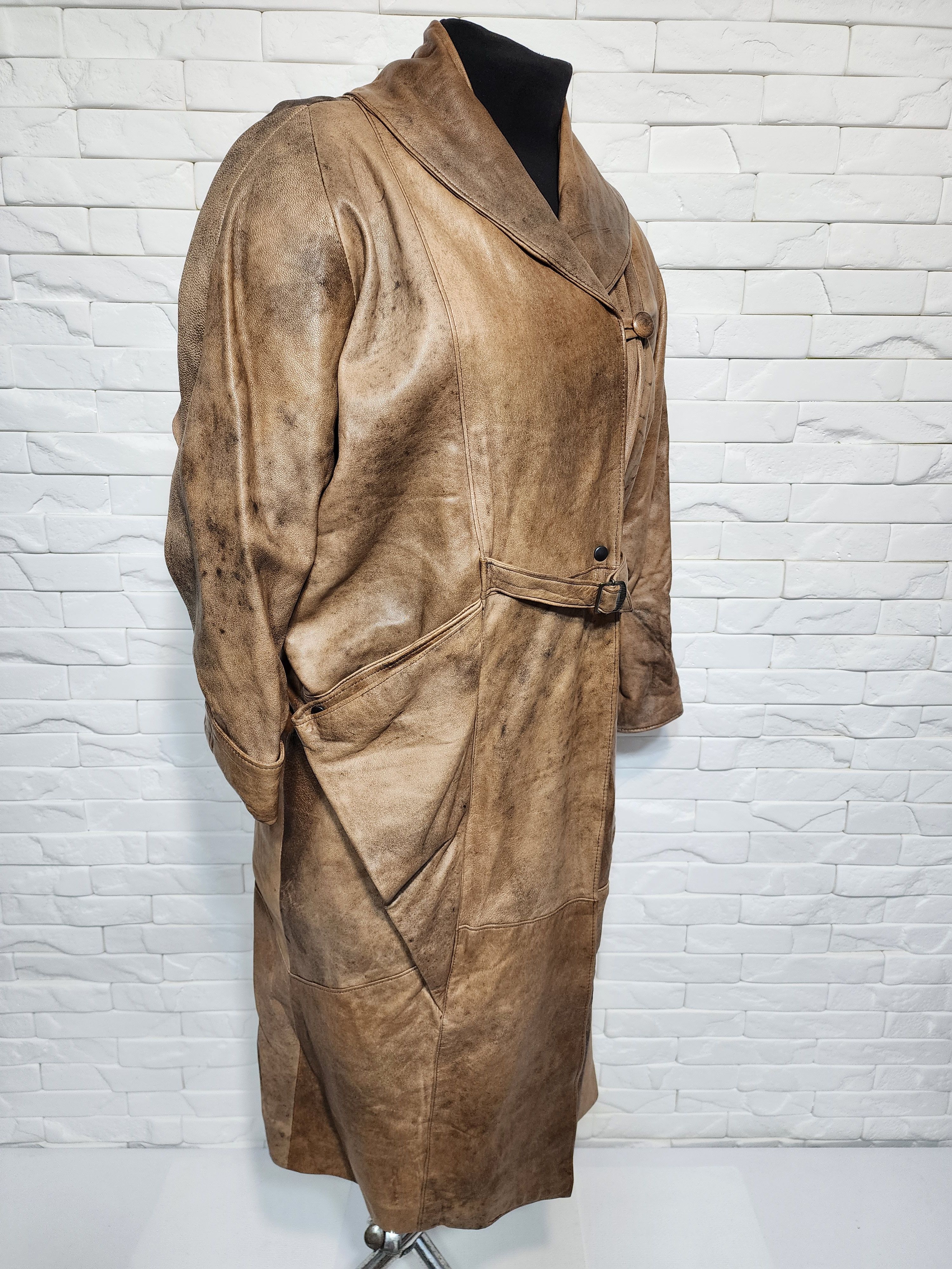 Designer Women brown leather raincoat. Size XXL / US 16-18 / IT 52-54 - 3 Thumbnail