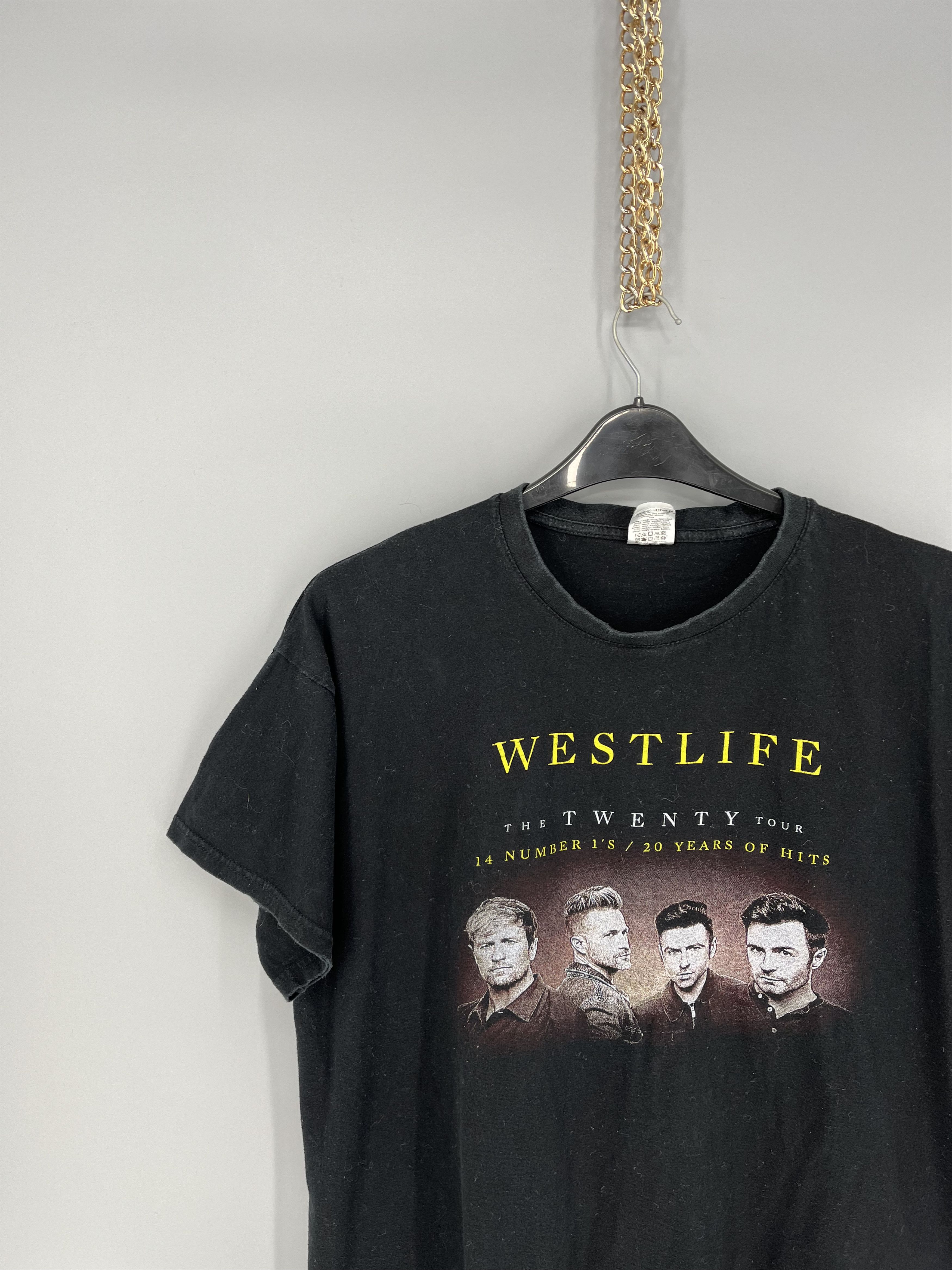 Band Tees Vintage Rare WESTLIFE Band Rock Tour Promo T-shirt Y2K Style Size US XL / EU 56 / 4 - 4 Thumbnail