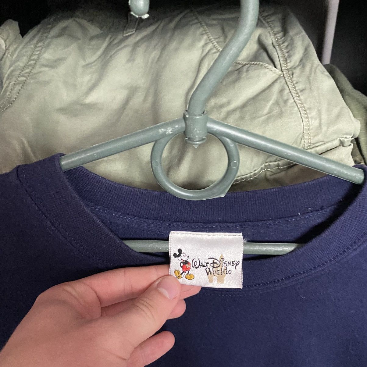Disney Vintage Walt Disney World 2000’s Big Logo cartoon tee size M Size US M / EU 48-50 / 2 - 3 Thumbnail