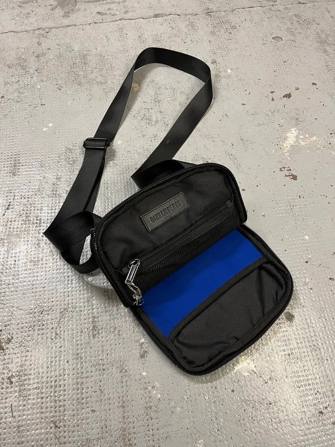 Dirk Bikkembergs 2000s Bikkembergs Harness Black Shoulder Bag Size ONE SIZE - 8 Thumbnail